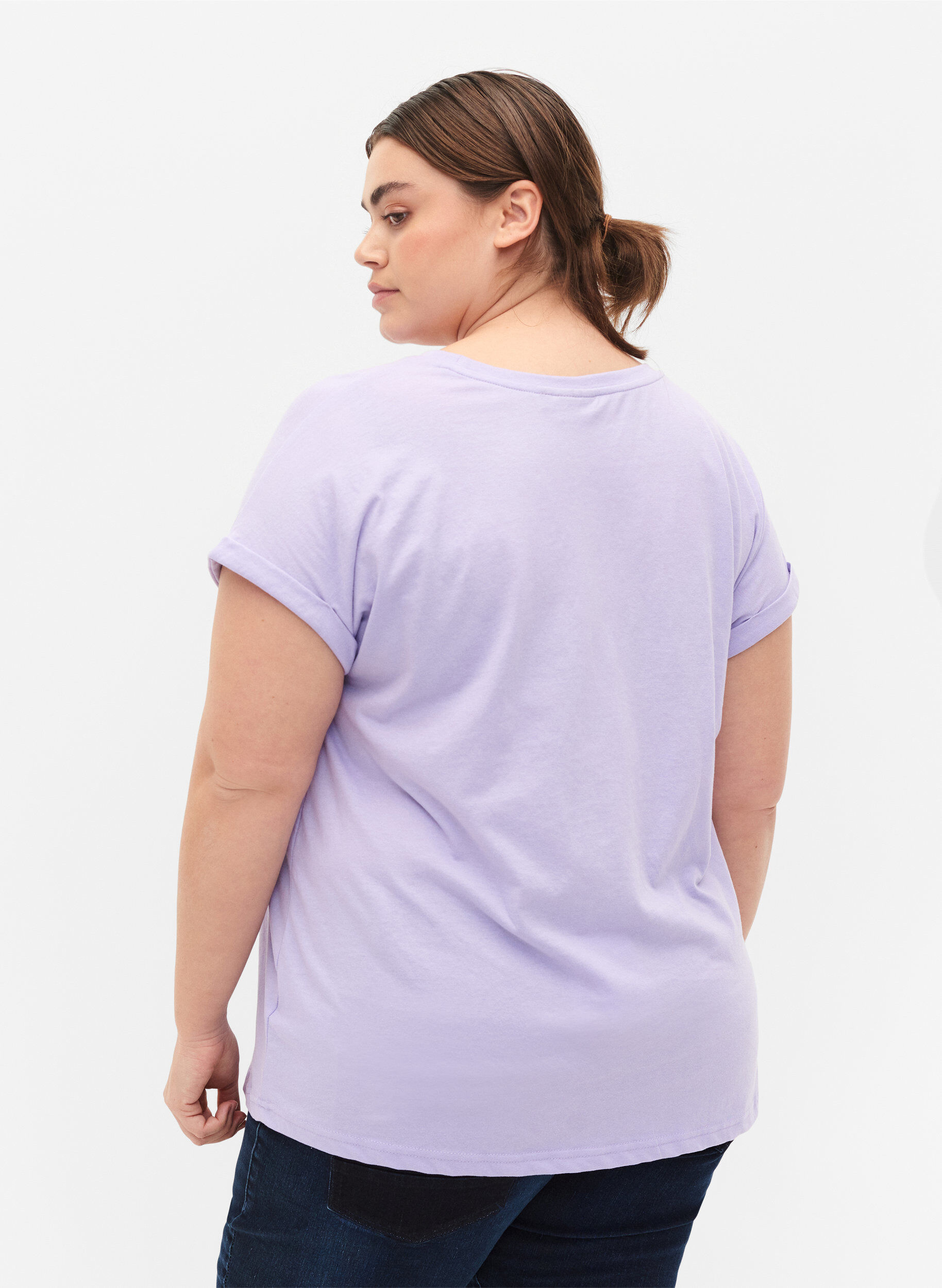 Zizzi T-Shirt aus Baumwollmischung mit kurzen &Auml;rmeln, Lila, Model image number 2