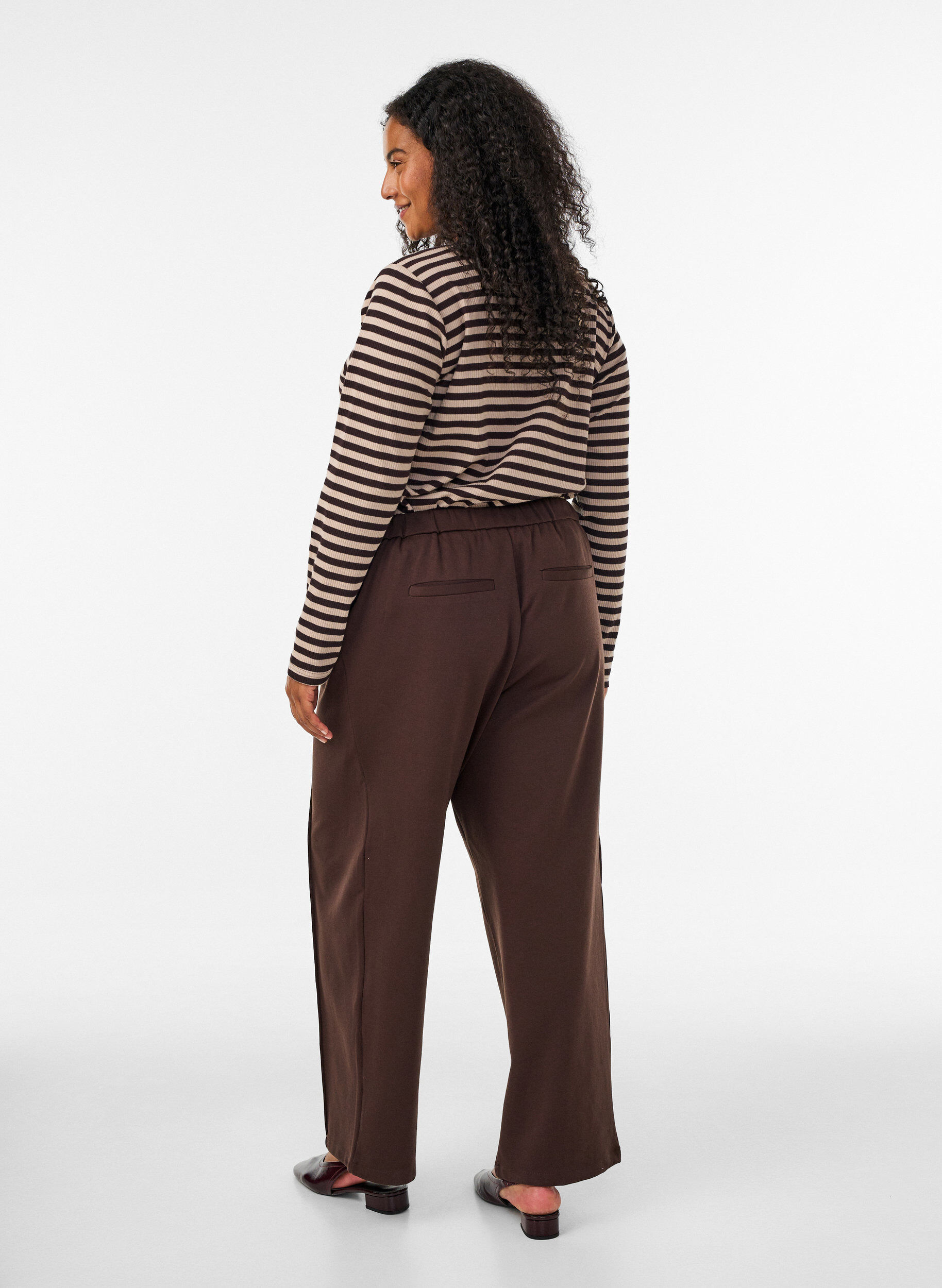 ZizziLockere Hose aus Jersey mit hoher Taille, Braun, Model image number 1