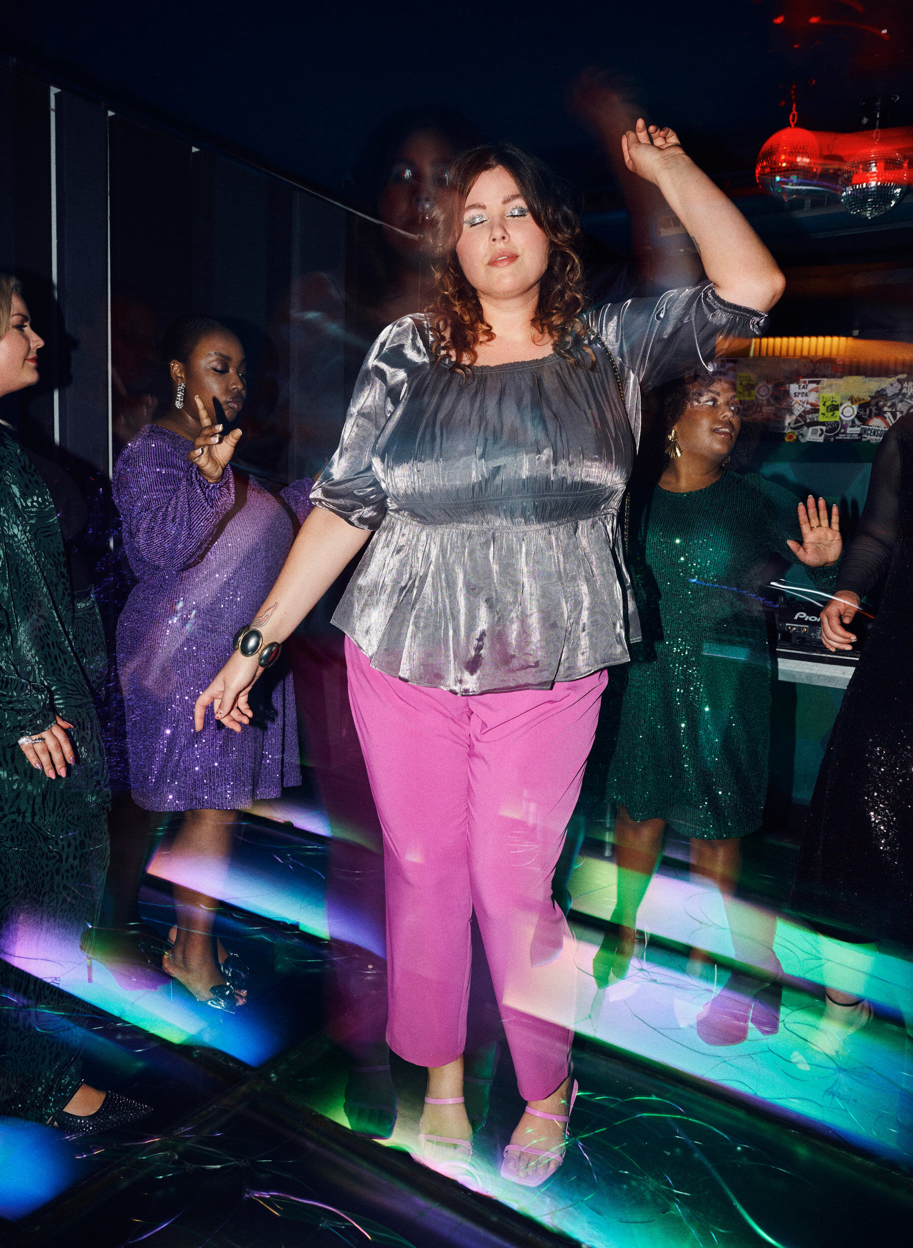 Zizzi Silberfarbene Bluse mit 3/4-&Auml;rmeln und Smock, Dark Silver, Image image number 1