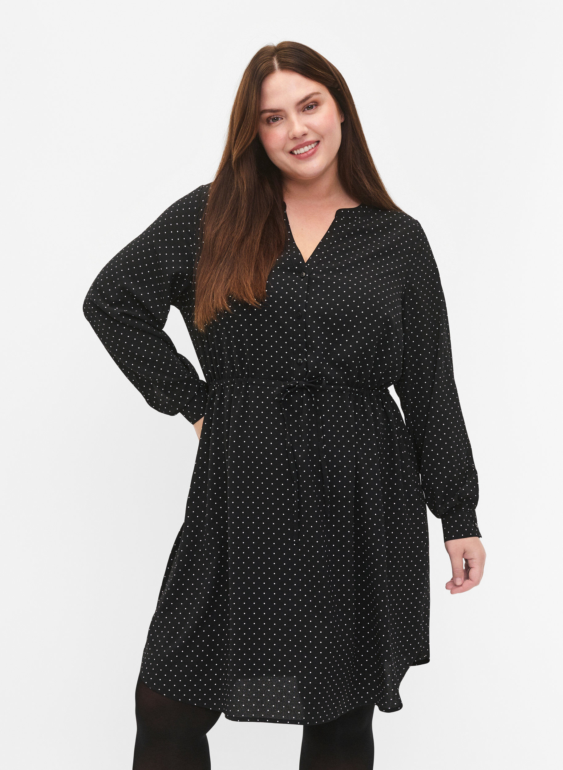 Zizzi Bedrucktes Kleid mit Kordelzug an der Taille, Black Dot, Model image number 0