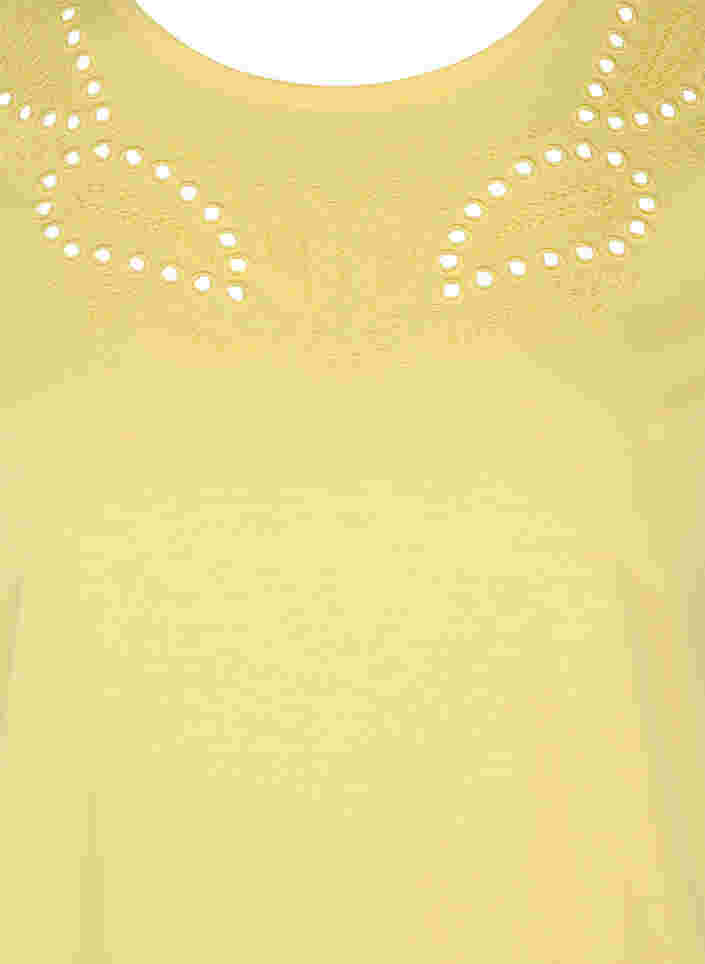 T-Shirt mit Lochstickerei und kurzen Ärmeln, Goldfinch Mel., Packshot image number 2