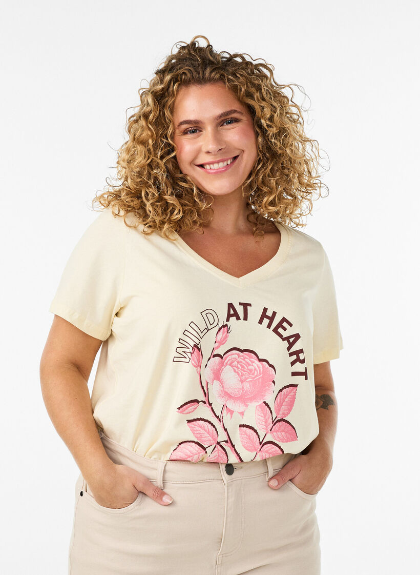 T-Shirt aus Baumwolle mit Frontprint und V-Ausschnitt, Beige, Model image number 0