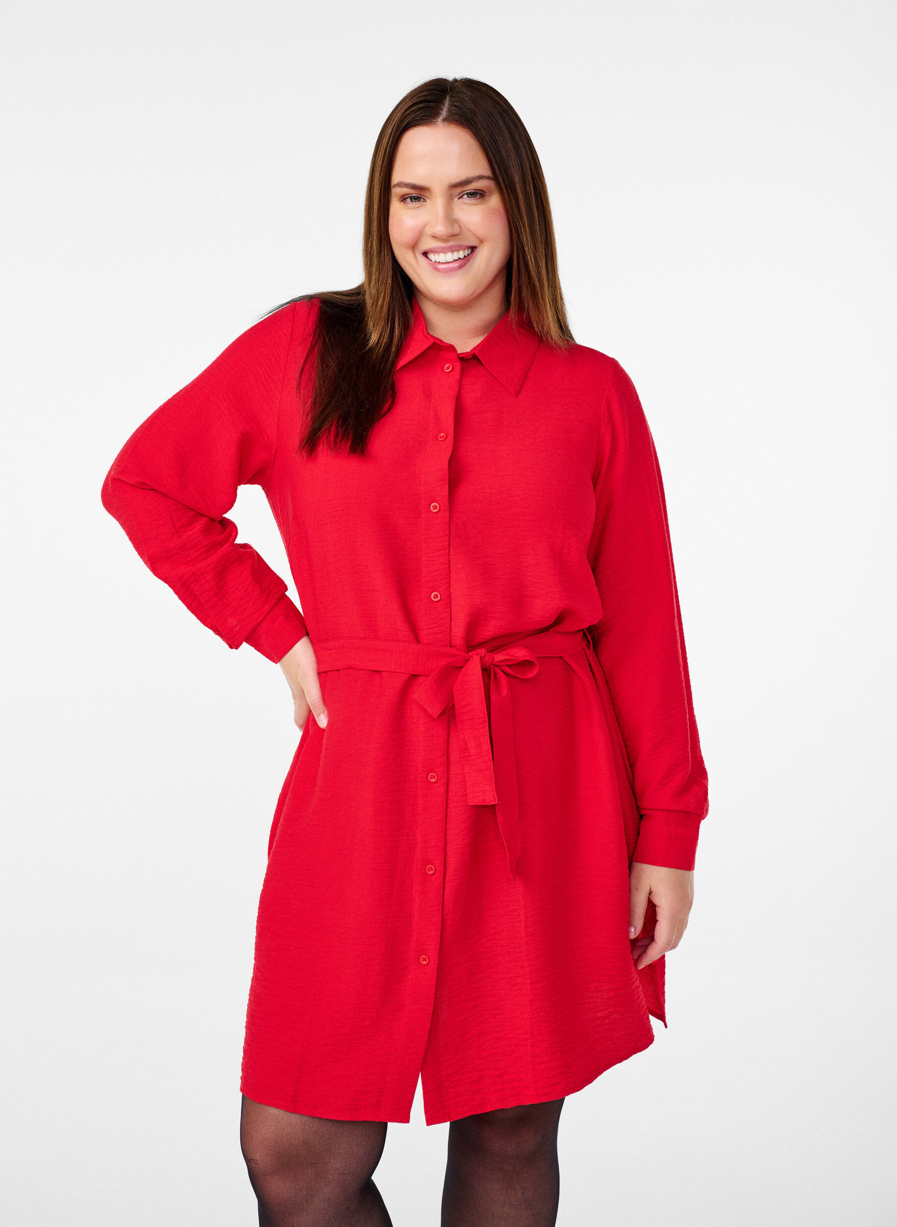 Zizzi Hemdblusenkleid mit Bindeg&uuml;rtel und langen &Auml;rmeln, Rot, Model image number 0