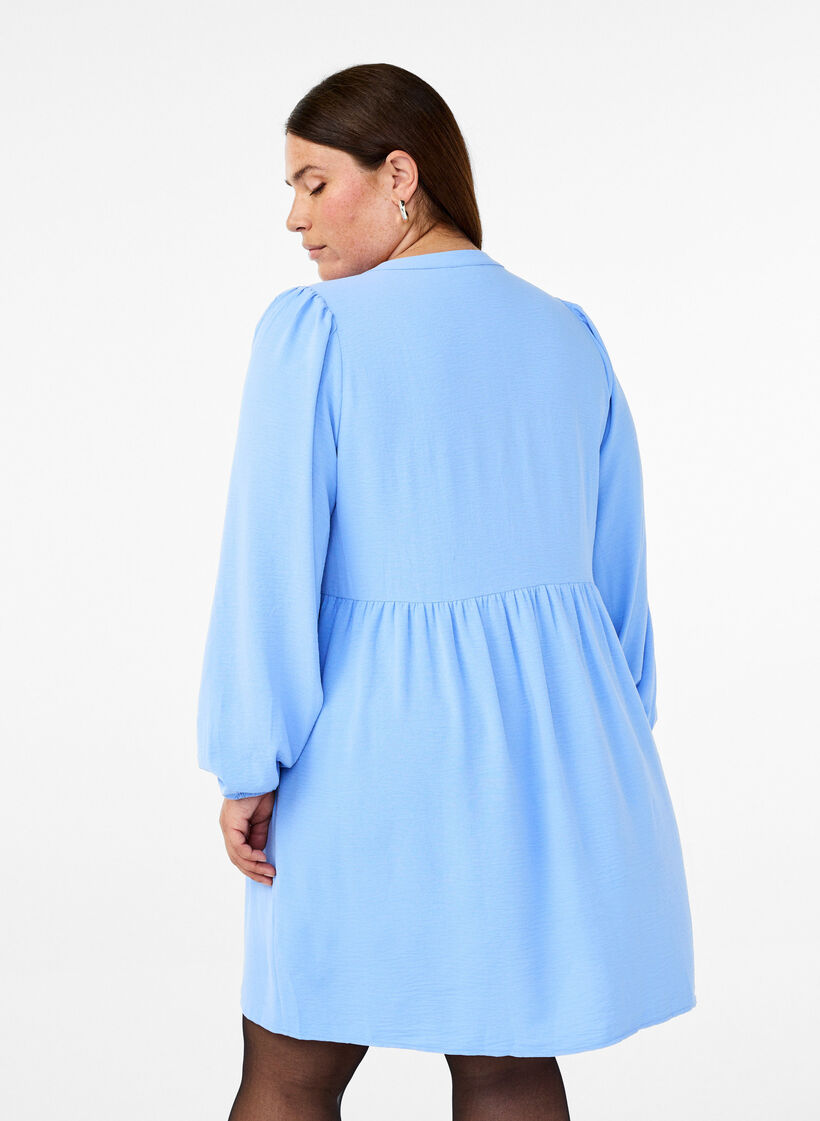 FLASH - Kurzes Kleid mit Falten und langen Ärmeln, Blau, Model image number 1