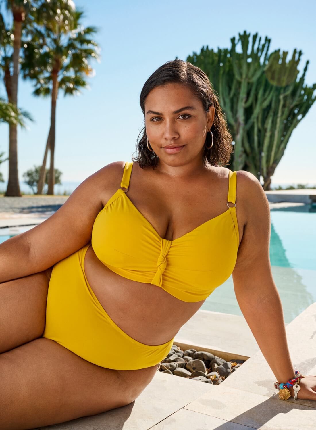 Gelbes Bikini-Set, , Model