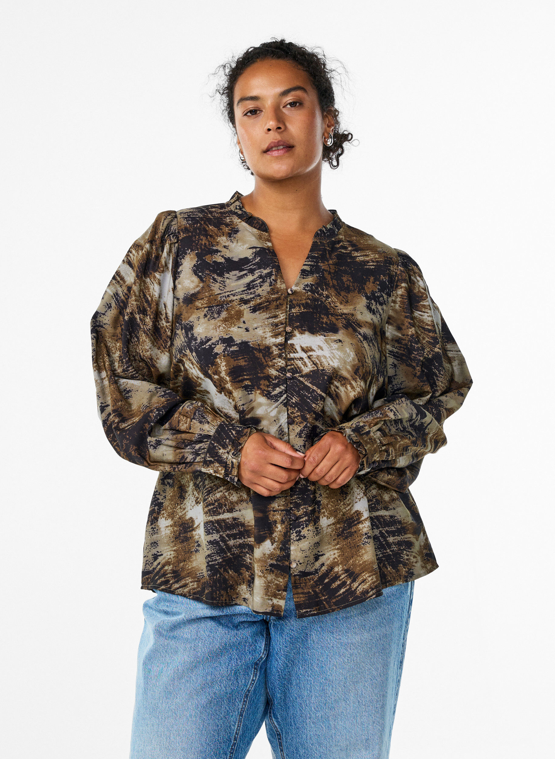 Zizzi Bluse mit Print und Kn&ouml;pfen, Gr&uuml;n, Model image number 0