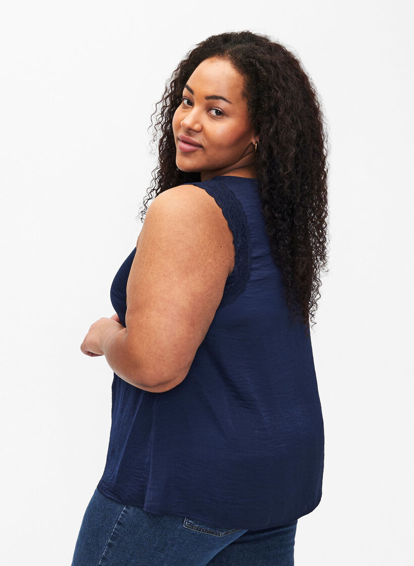 Oberteil mit Spitze und Kreuzdetail, Navy, Model image number 1