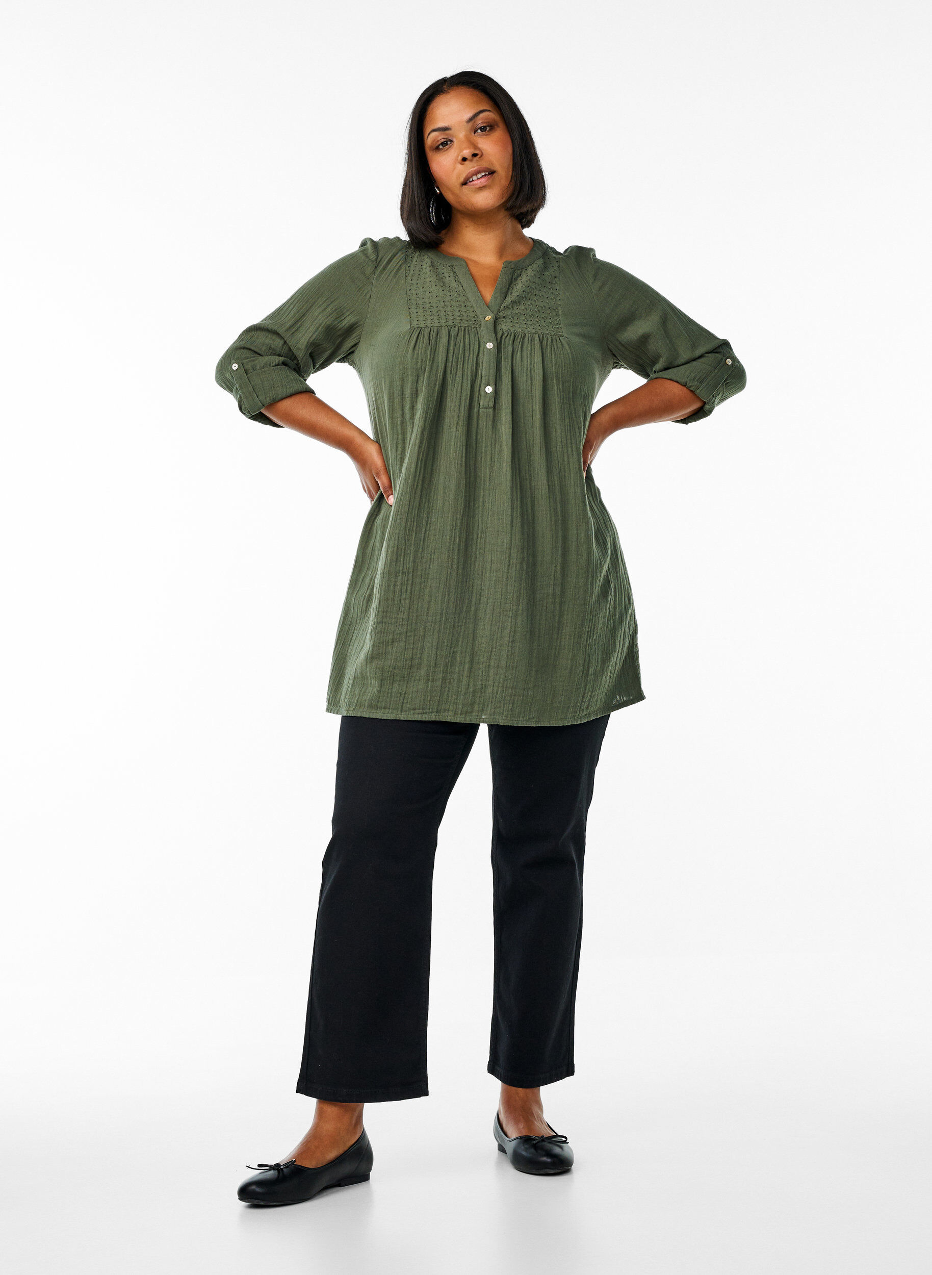 Zizzi Tunika aus Baumwollmusselin mit Broderie Anglaise, Gr&uuml;n, Model image number 1