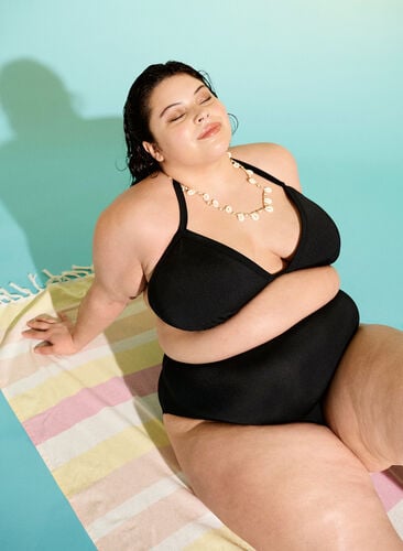 Bikini-Tanga mit normaler Taillenhöhe, Black, Image image number 0