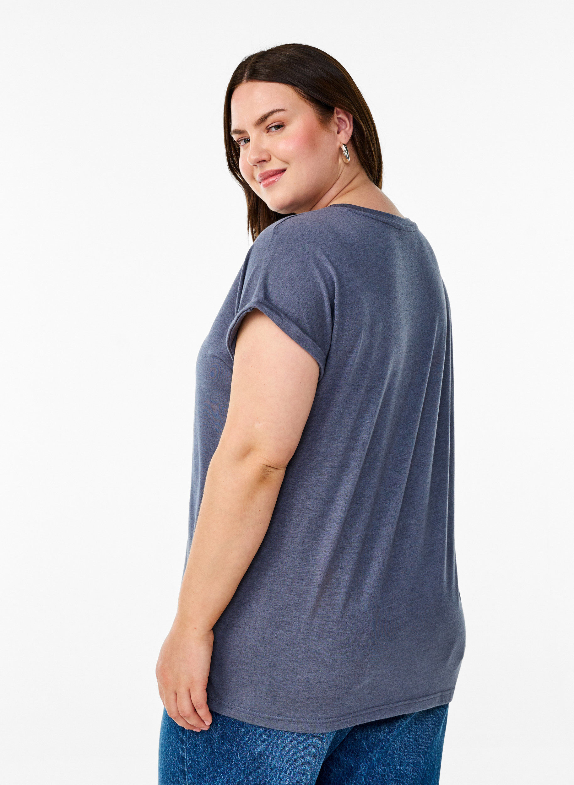 Zizzi Lockeres T-Shirt mit Rundhalsausschnitt, Blau, Model image number 2