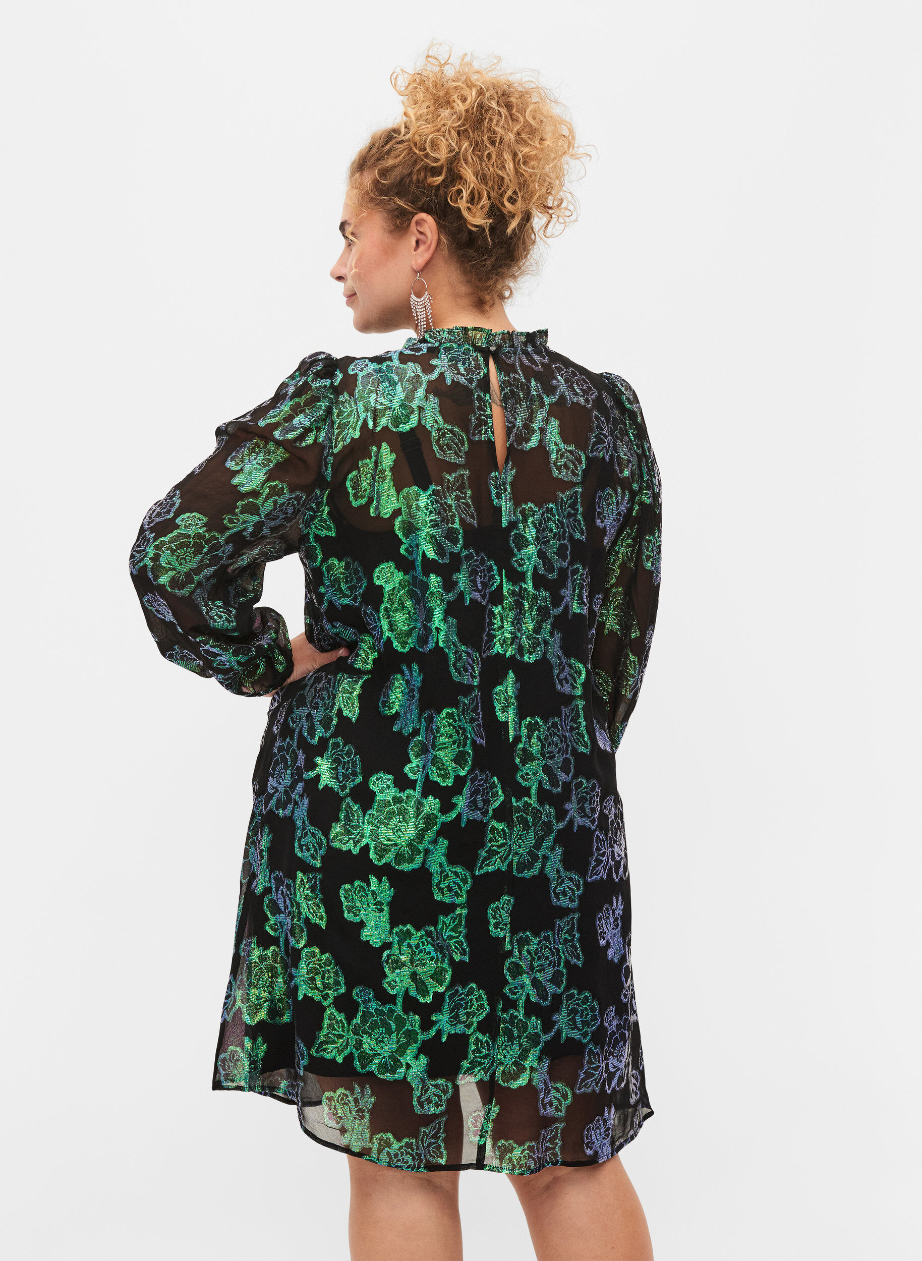 Zizzi Gebl&uuml;mtes Viskosekleid mit Lurexstruktur, Black w. Green Lurex, Model image number 1