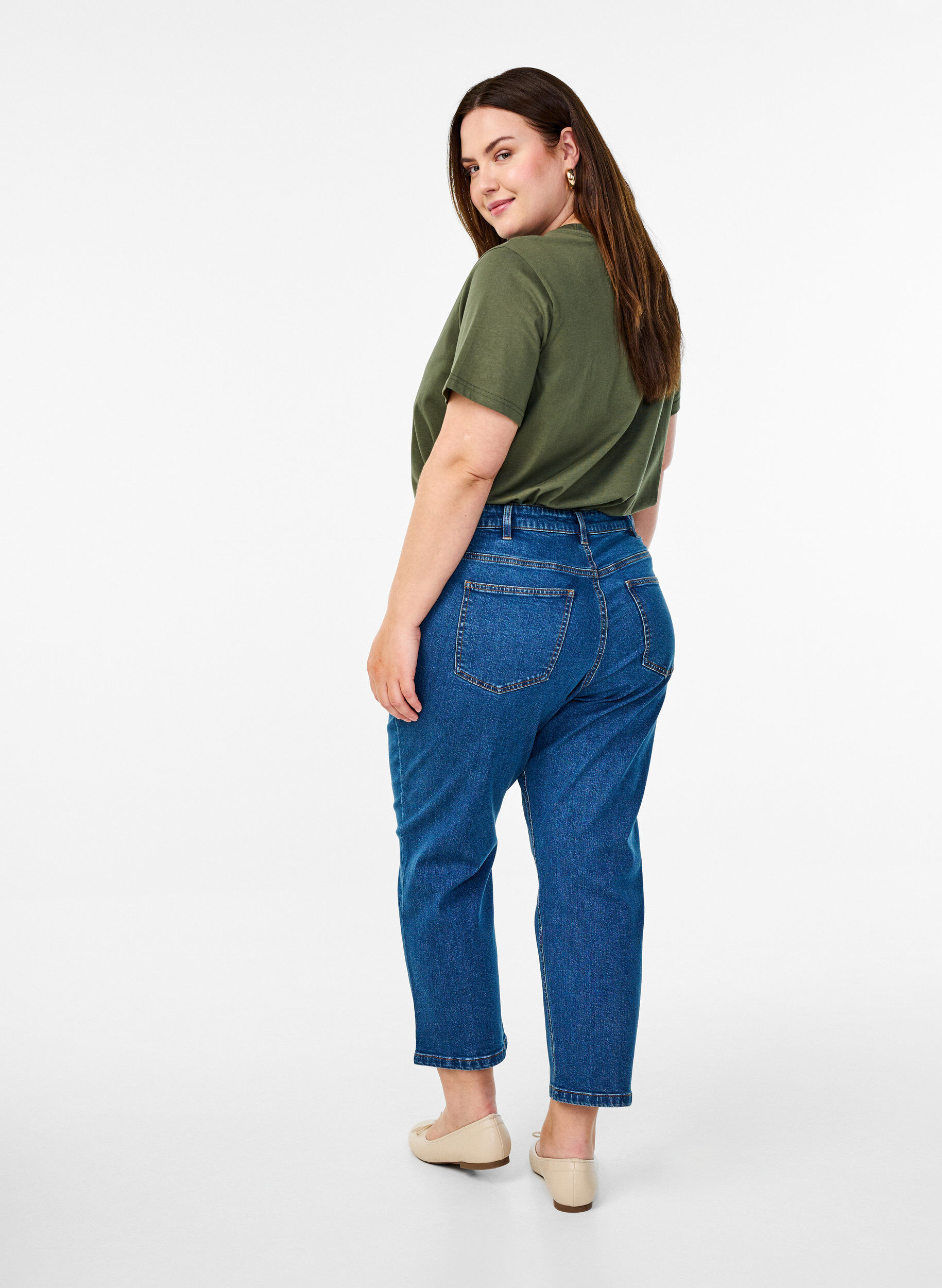 Zizzi Gek&uuml;rzte Vera Jeans mit geradem Bein, Blau, Model image number 1