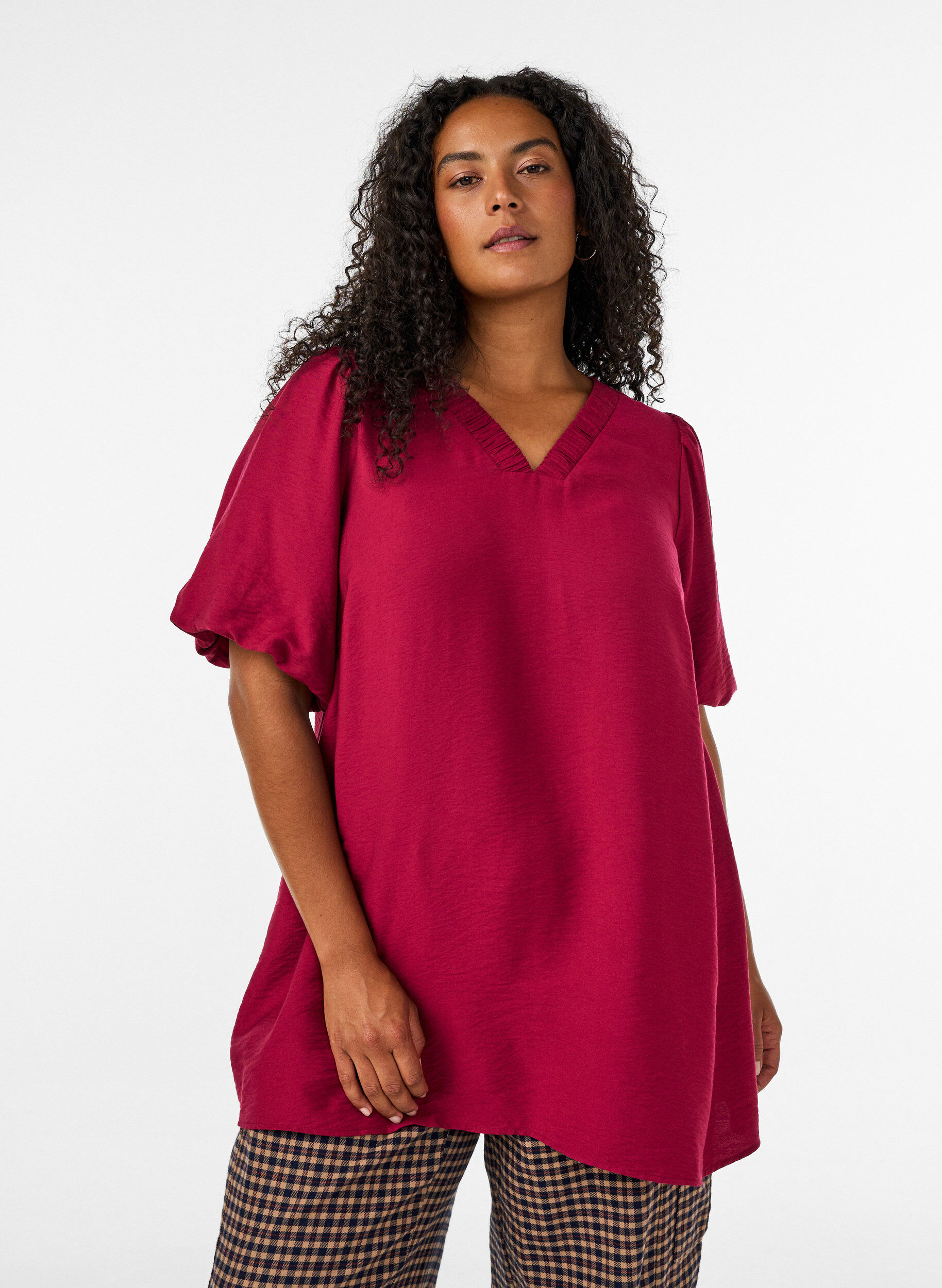 ZizziTunika mit Ballon&auml;rmeln und V-Ausschnitt, Rot, Model image number 0