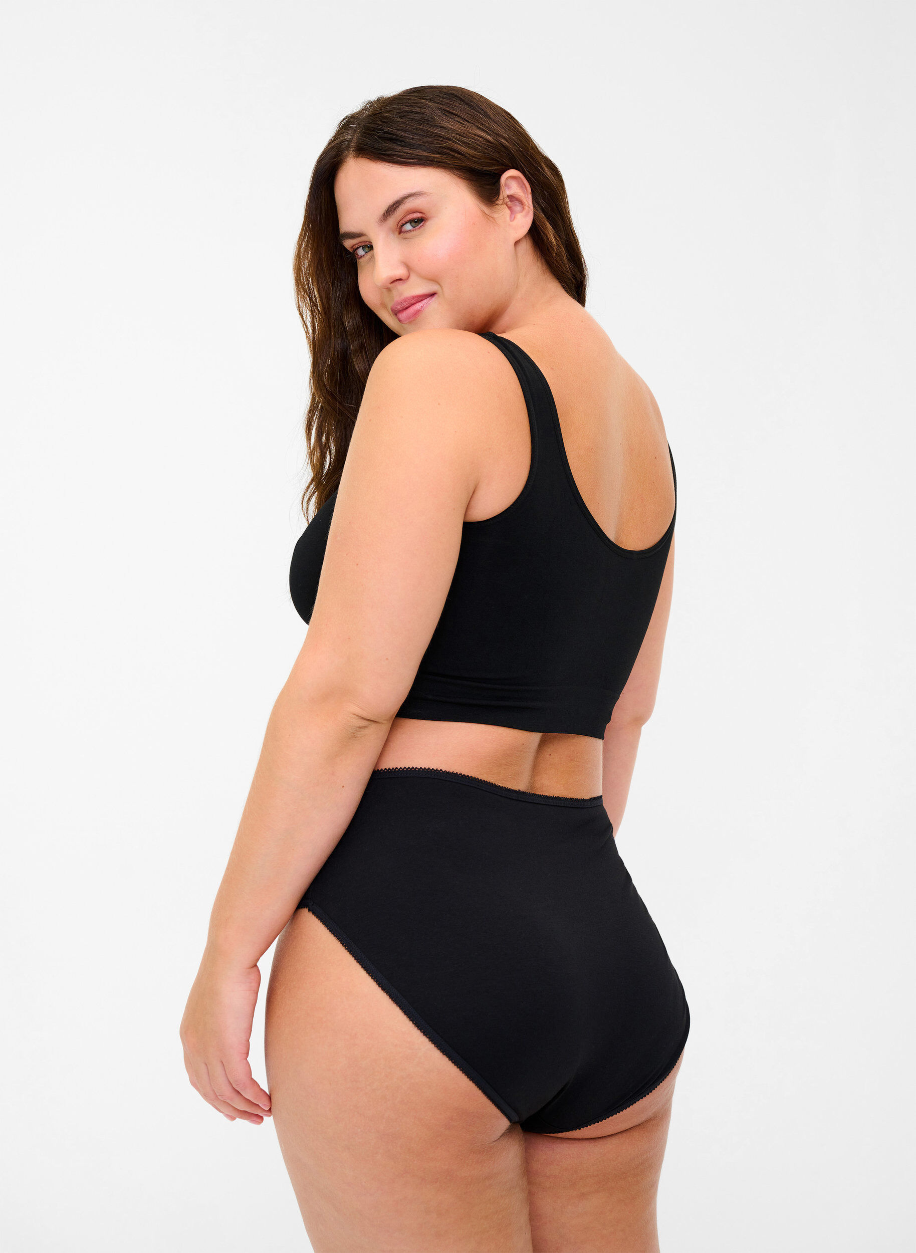 Zizzi3er-Pack Baumwollslips mit regul&auml;rer Taillenh&ouml;he, Schwarz, Model image number 1