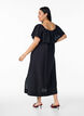 Midi-Kleid mit gerafftem Saum und Schlitz., Black, Model image number 1