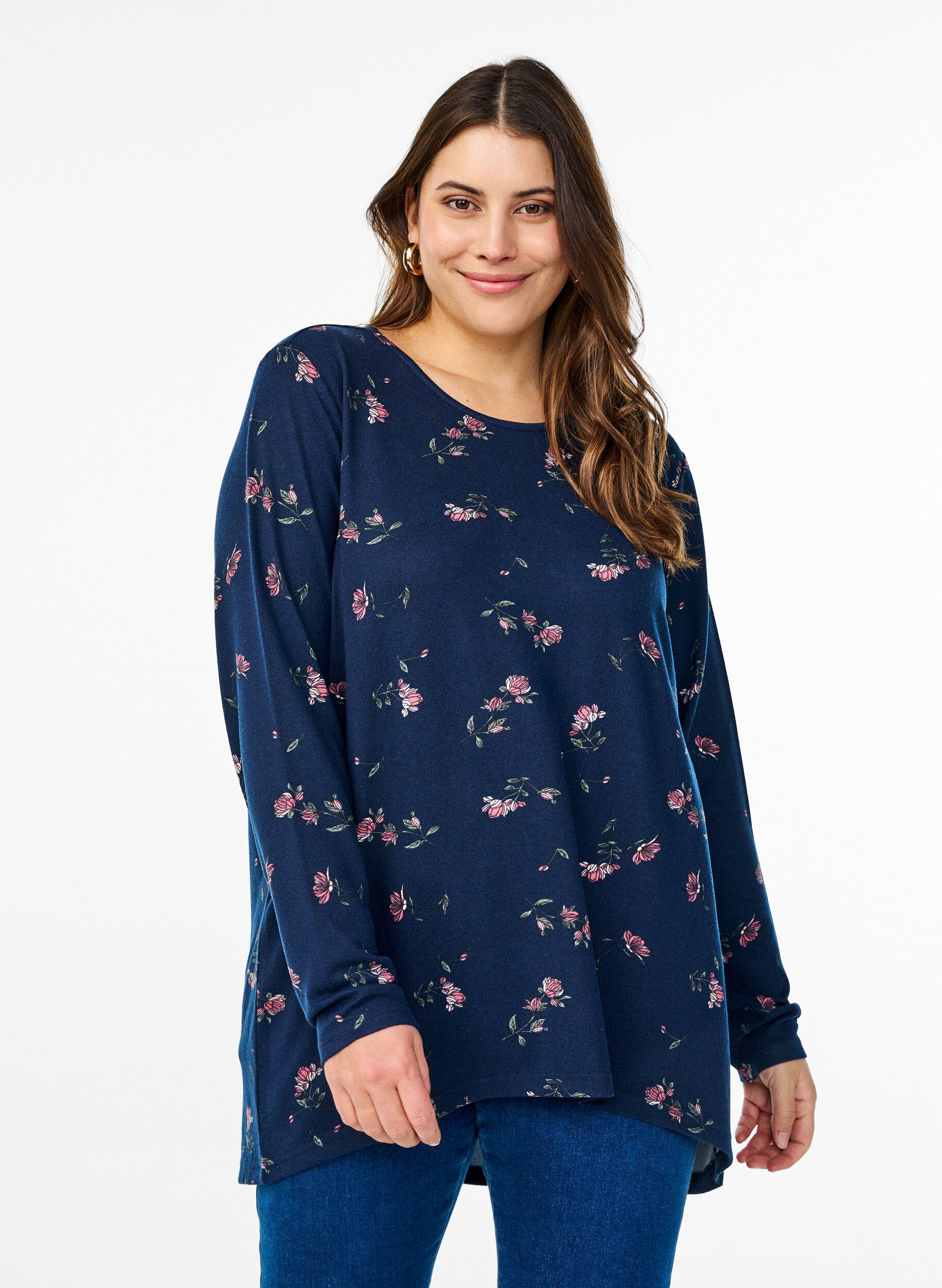 Zizzi Bluse mit Blumenmuster und langen &Auml;rmeln, Blau, Model image number 0
