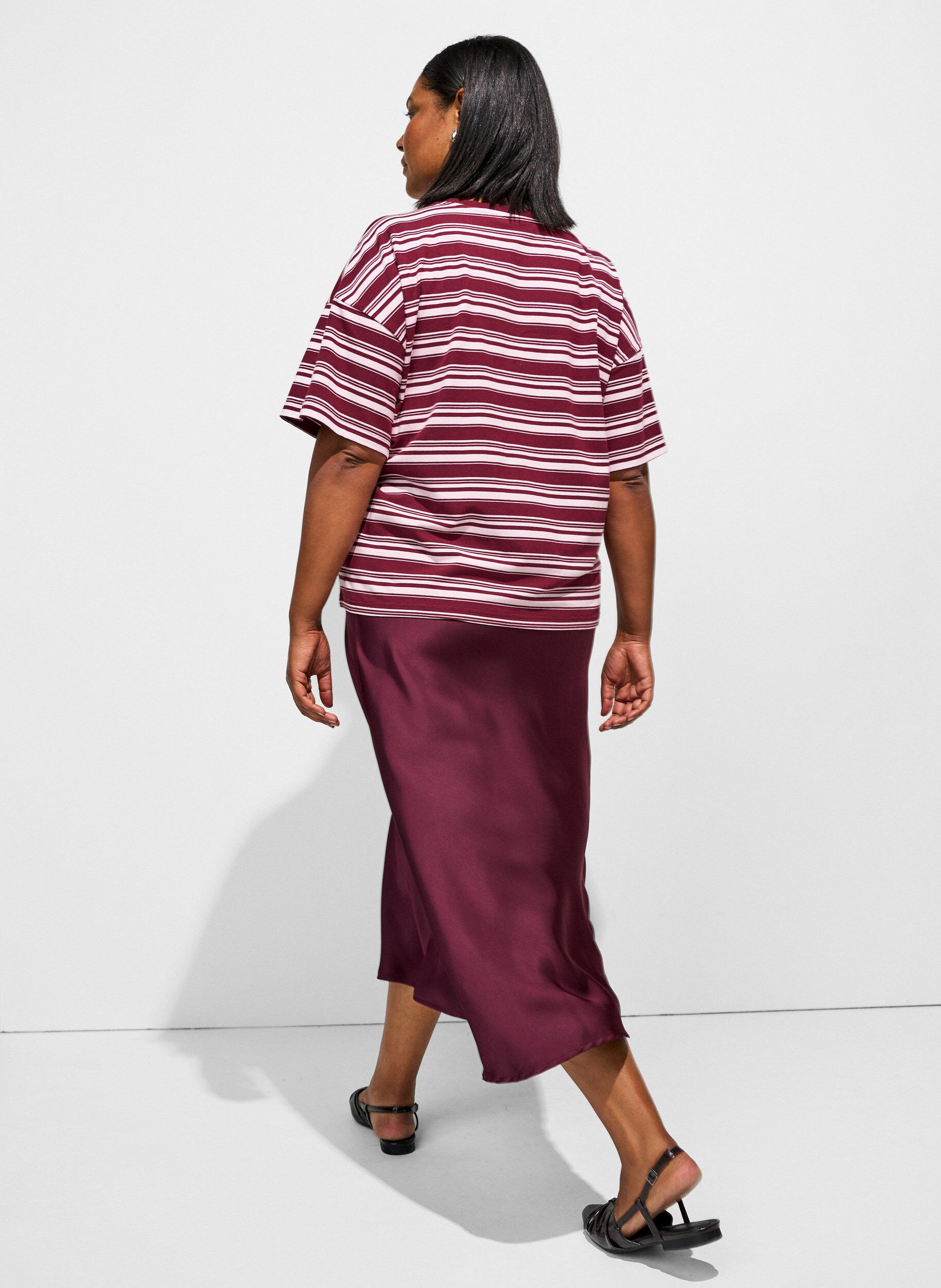 ZizziMidirock aus Satin, Rot, Model image number 1