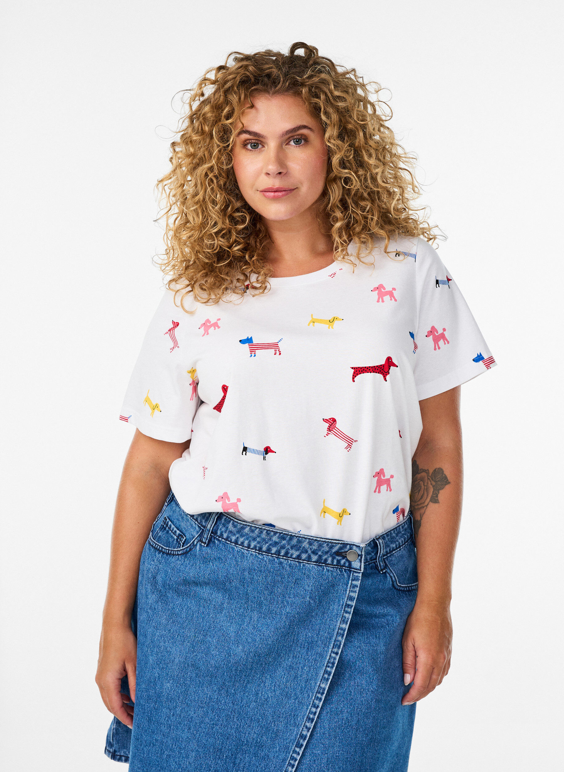 T-Shirt aus Baumwolle mit Hunde-Print, Wei&szlig;, Model