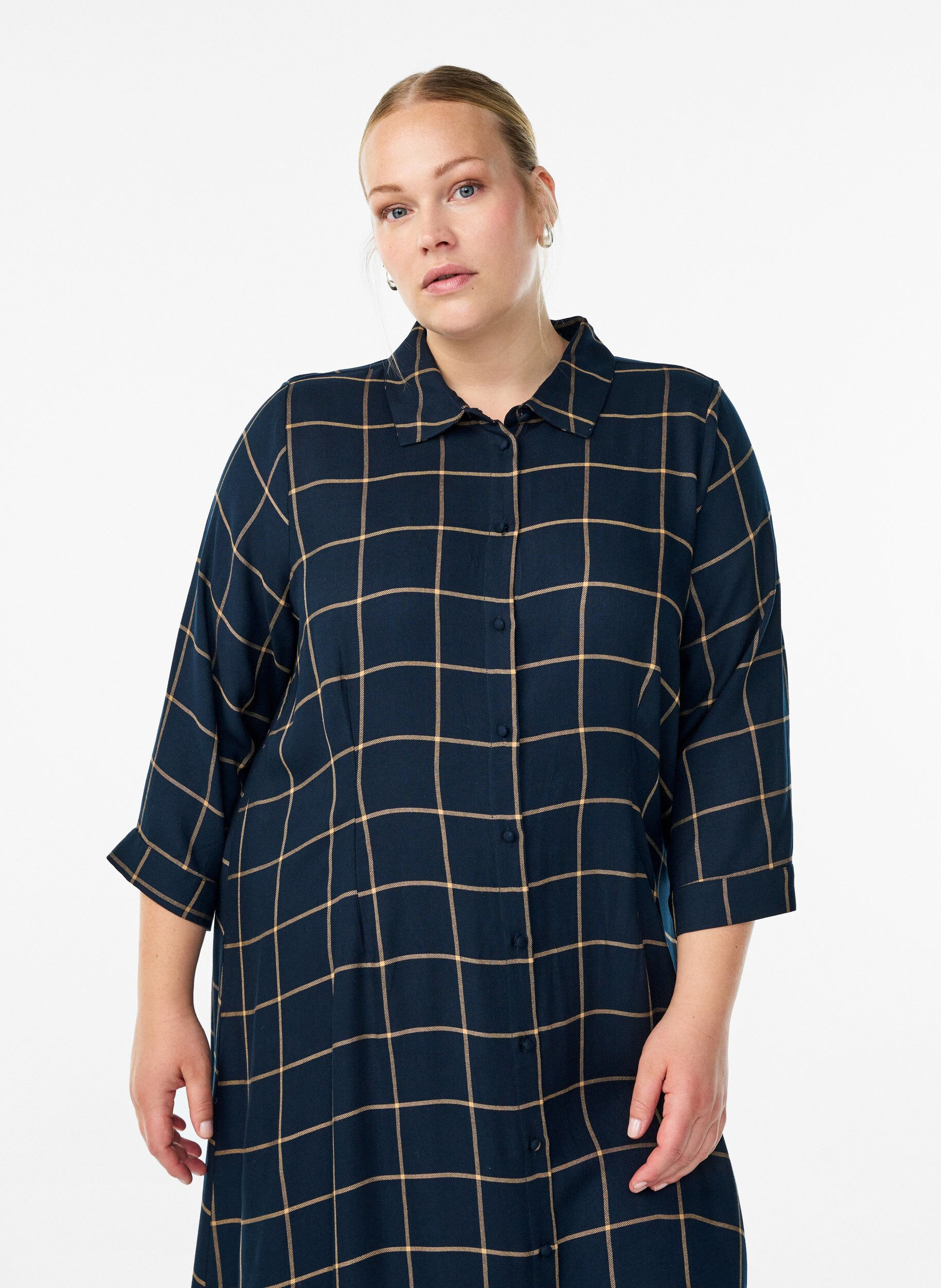 Zizzi Langes Karo-Hemdblusenkleid, Blau, Model image number 2