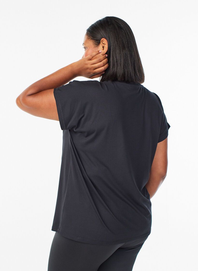 Einfarbiges Trainings-T-Shirt, Schwarz, Model