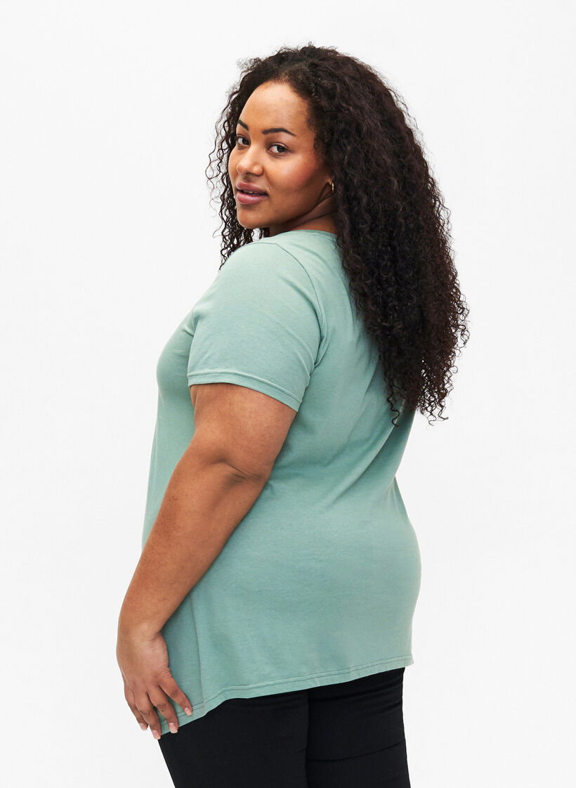 Baumwoll-T-Shirt mit kurzen Ärmeln, Chinois G. W. Love, Model image number 1