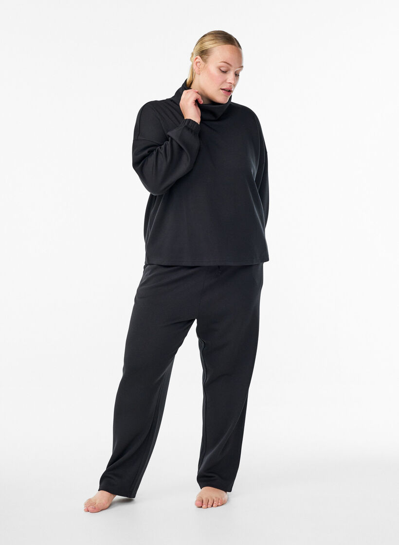 Bluse mit Rollkragen aus Modal-Mix, Schwarz, Model image number 1