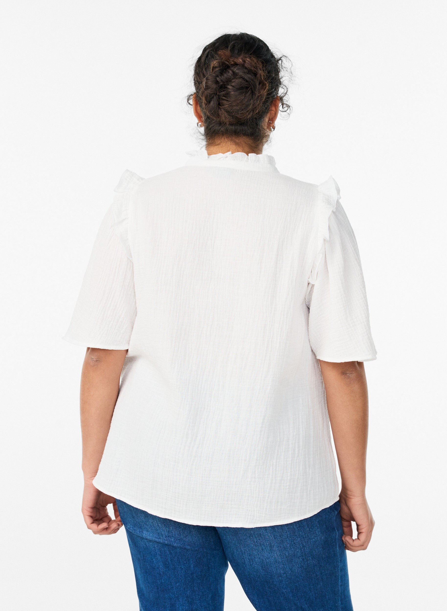 Zizzi Bluse aus Baumwoll-Musselin mit Broderie Anglaise und 1/2-&Auml;rmeln, Wei&szlig;, Model image number 2