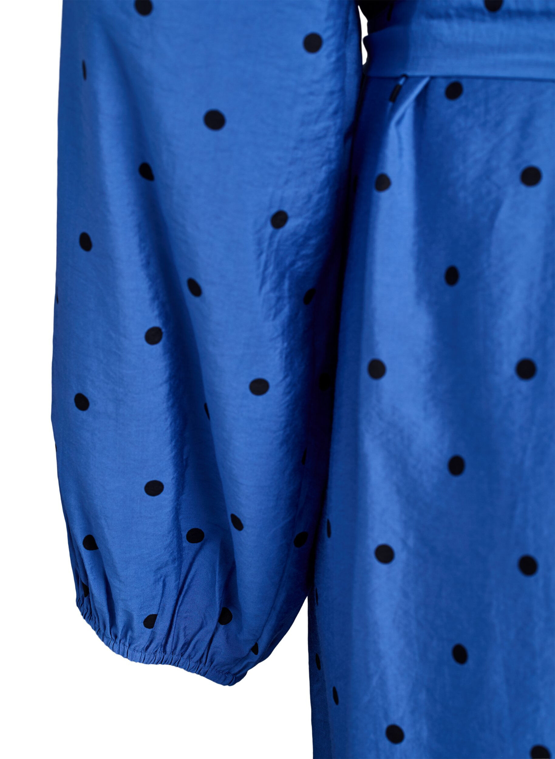 Zizzi Gepunktetes Midikleid mit abnehmbarem Bindeg&uuml;rtel, Blau, Packshot image number 4