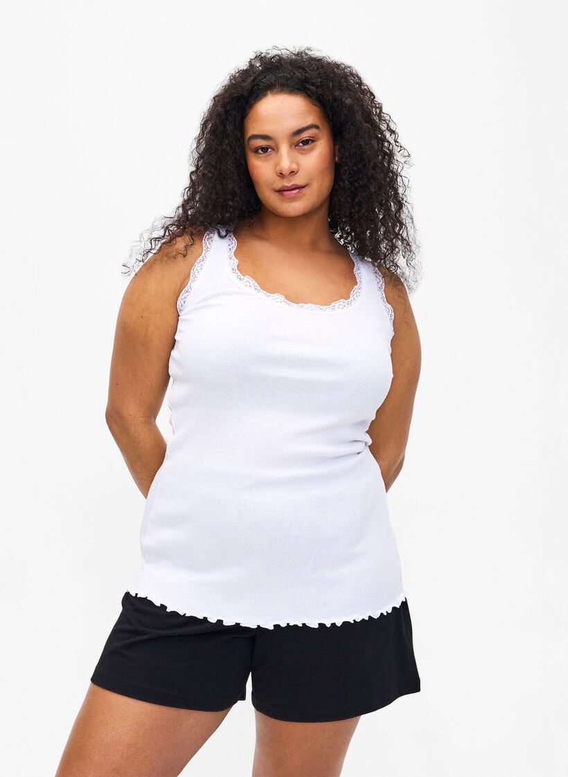 Top mit Spitzensaum, Wei&szlig;, Model image number 0