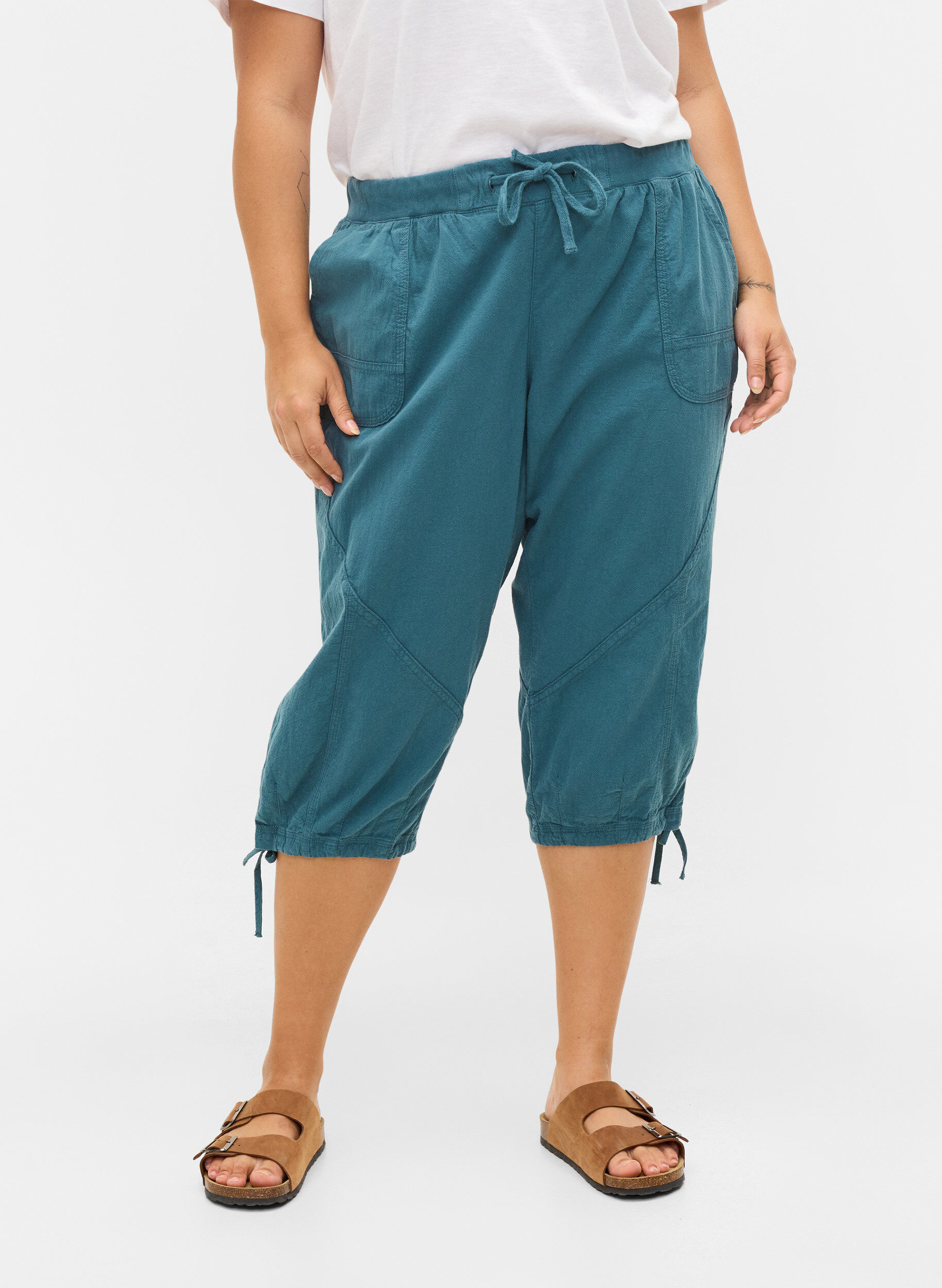 Zizzi Lockere Caprihose aus Baumwolle, Petrol, Model image number 2