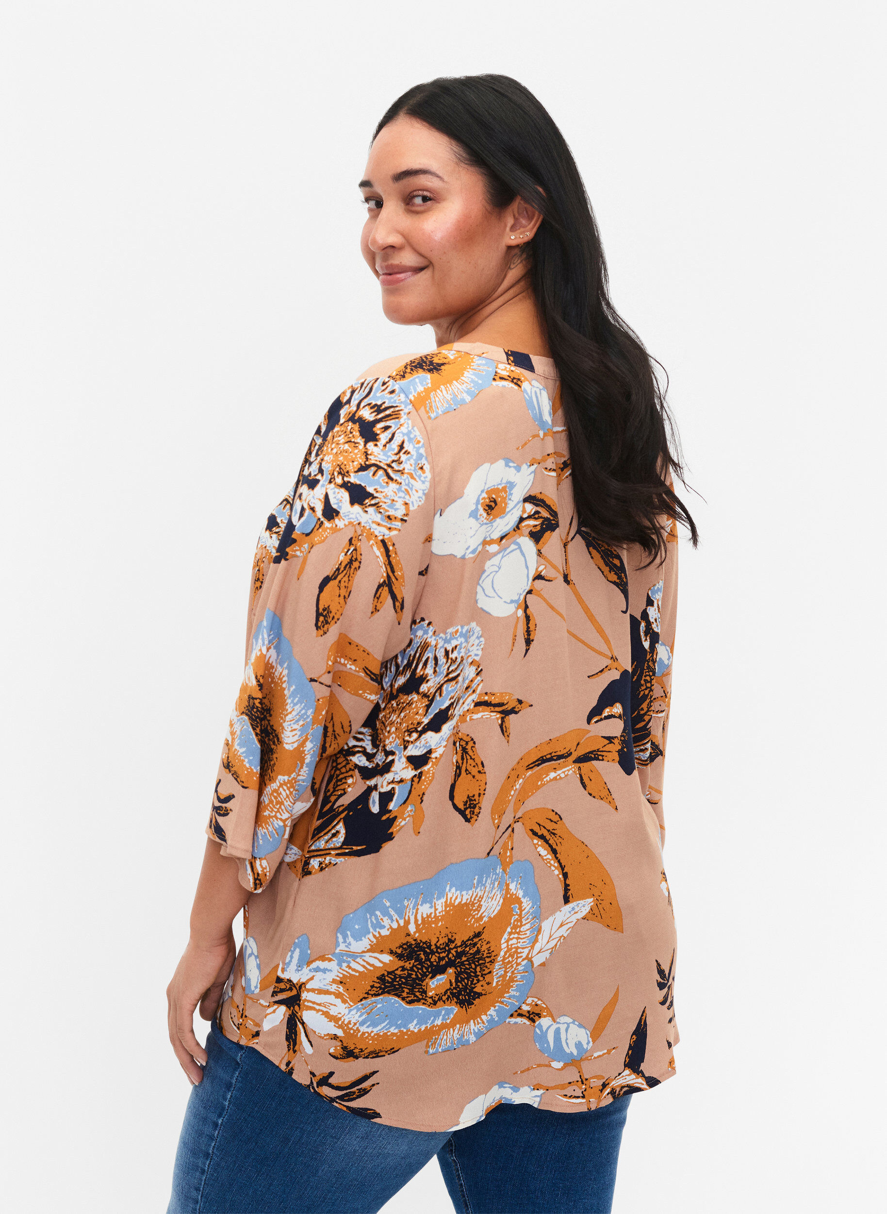 Zizzi Bluse aus Viskose mit 3/4 &Auml;rmeln, Blue Flower AOP, Model image number 1