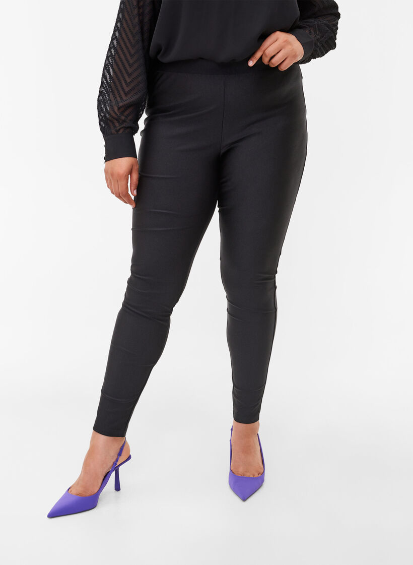 Shiny Leggings mit Taschen hinten und 7/8-Länge, Black, Model image number 0
