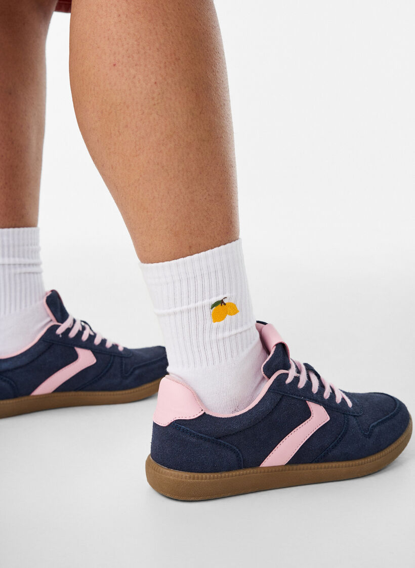 Socken aus Baumwolle mit Muster, Wei&szlig;, Model image number 0