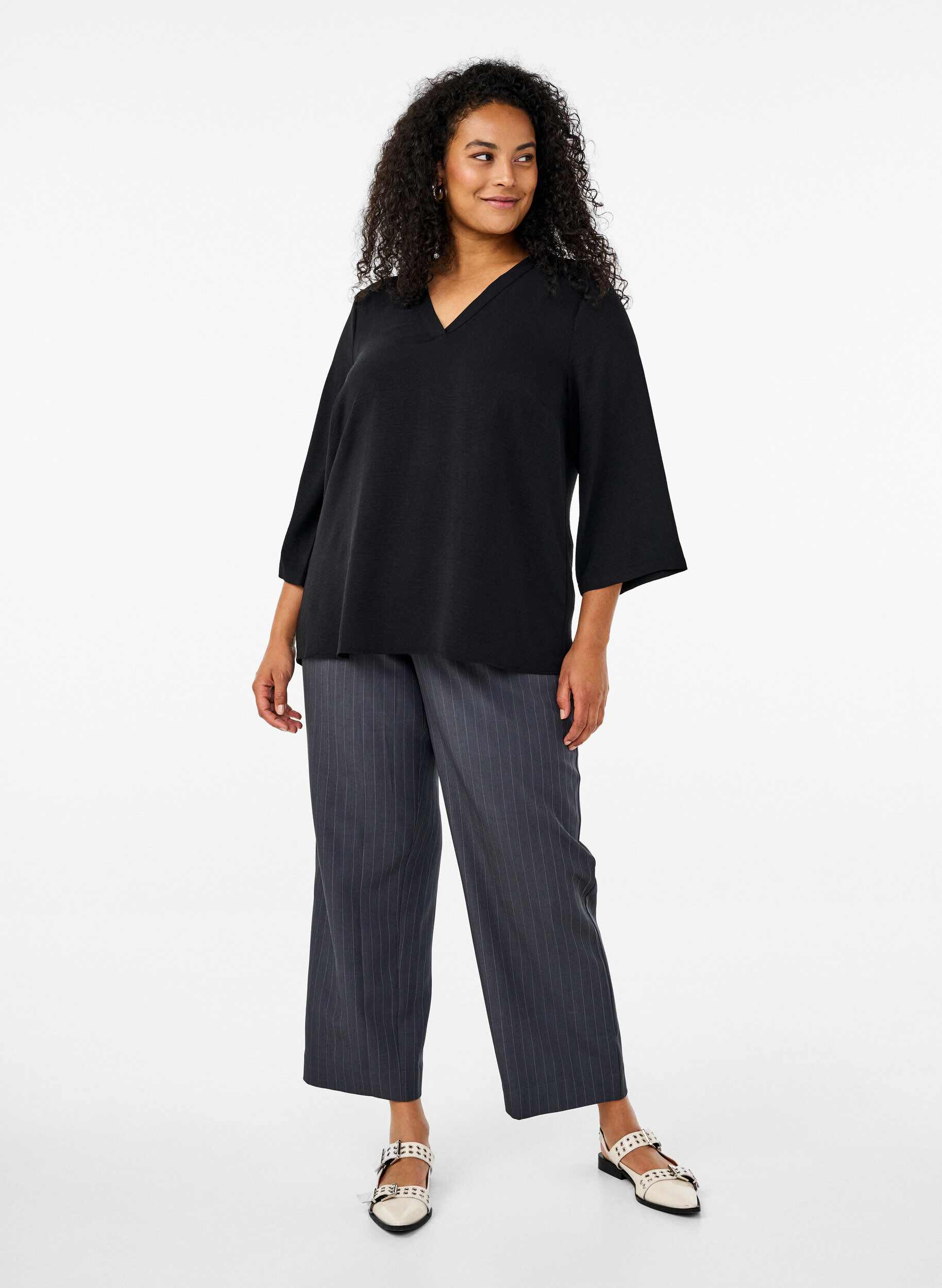 Zizzi Bluse mit 3/4-&Auml;rmeln, Schwarz, Model image number 1