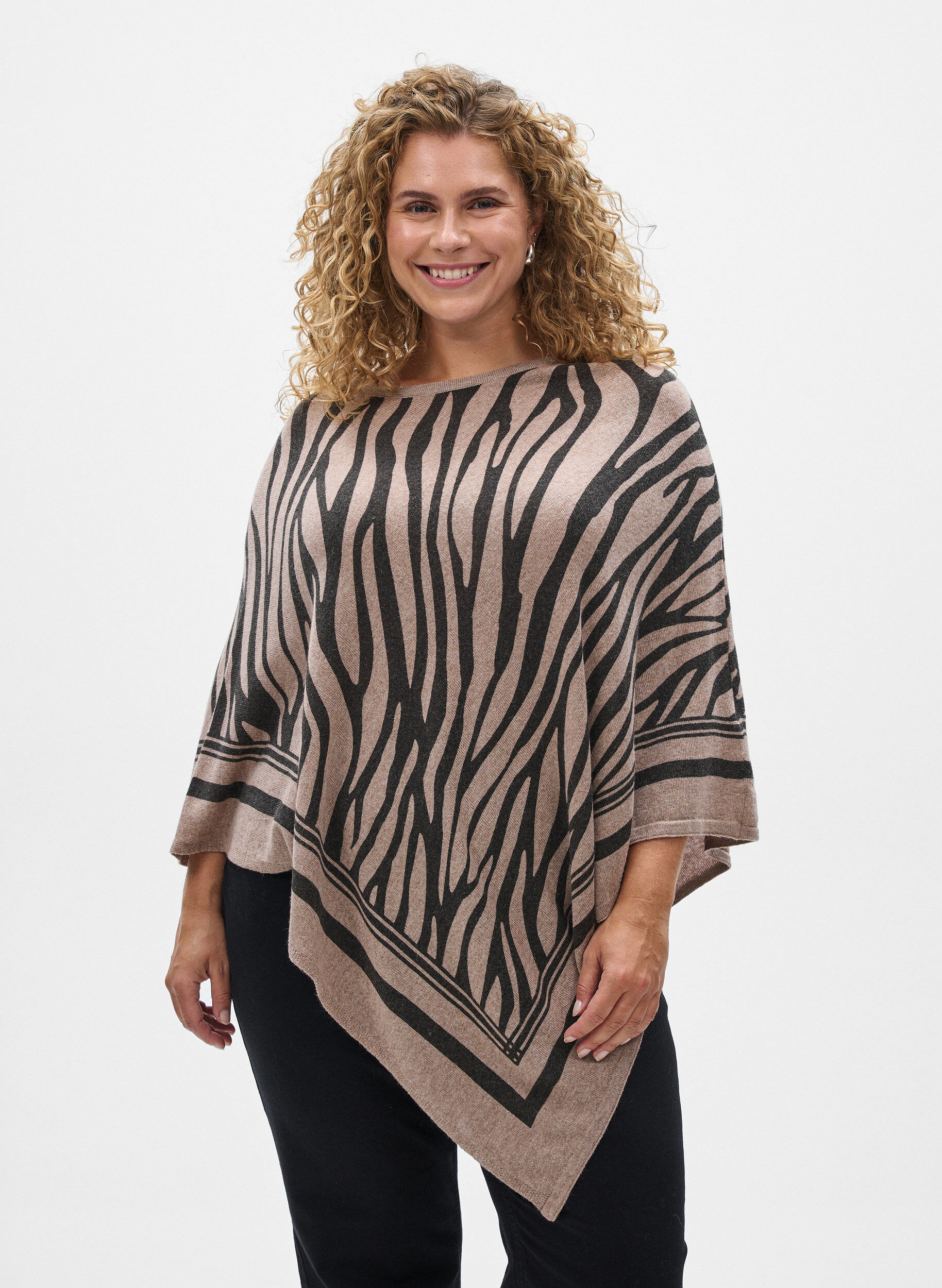 ZizziFeinstrickponcho, Schwarz, Model image number 0