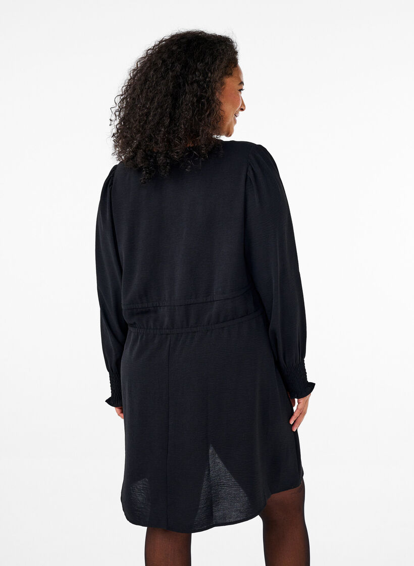 Kleid mit Bindegürtel in der Taille, Schwarz, Model image number 2