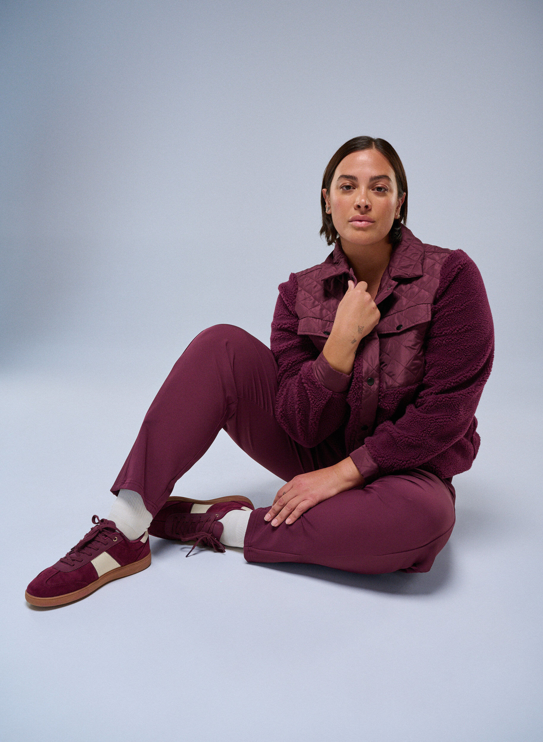 Zizzi Fleecejacke mit gesteppten Details , Rot, Image image number 0