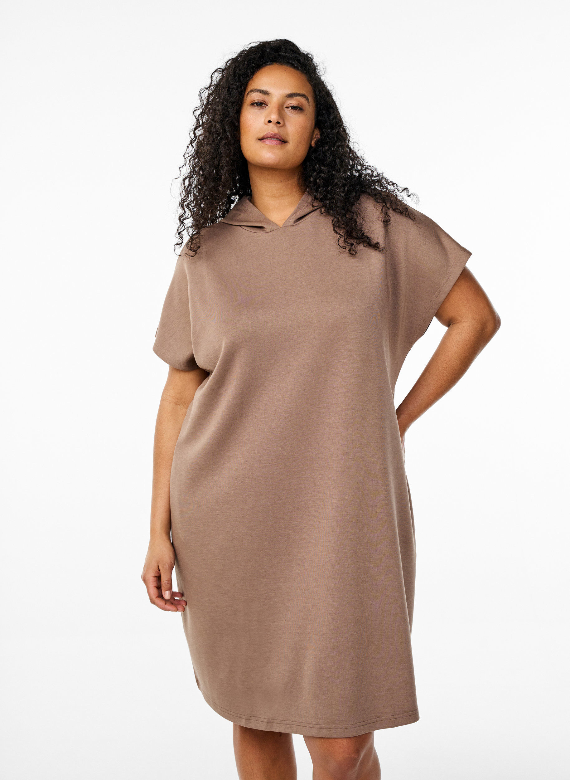 Zizzi Sweatshirtkleid mit kurzen &Auml;rmeln aus Modal-Mix, Braun, Model image number 0