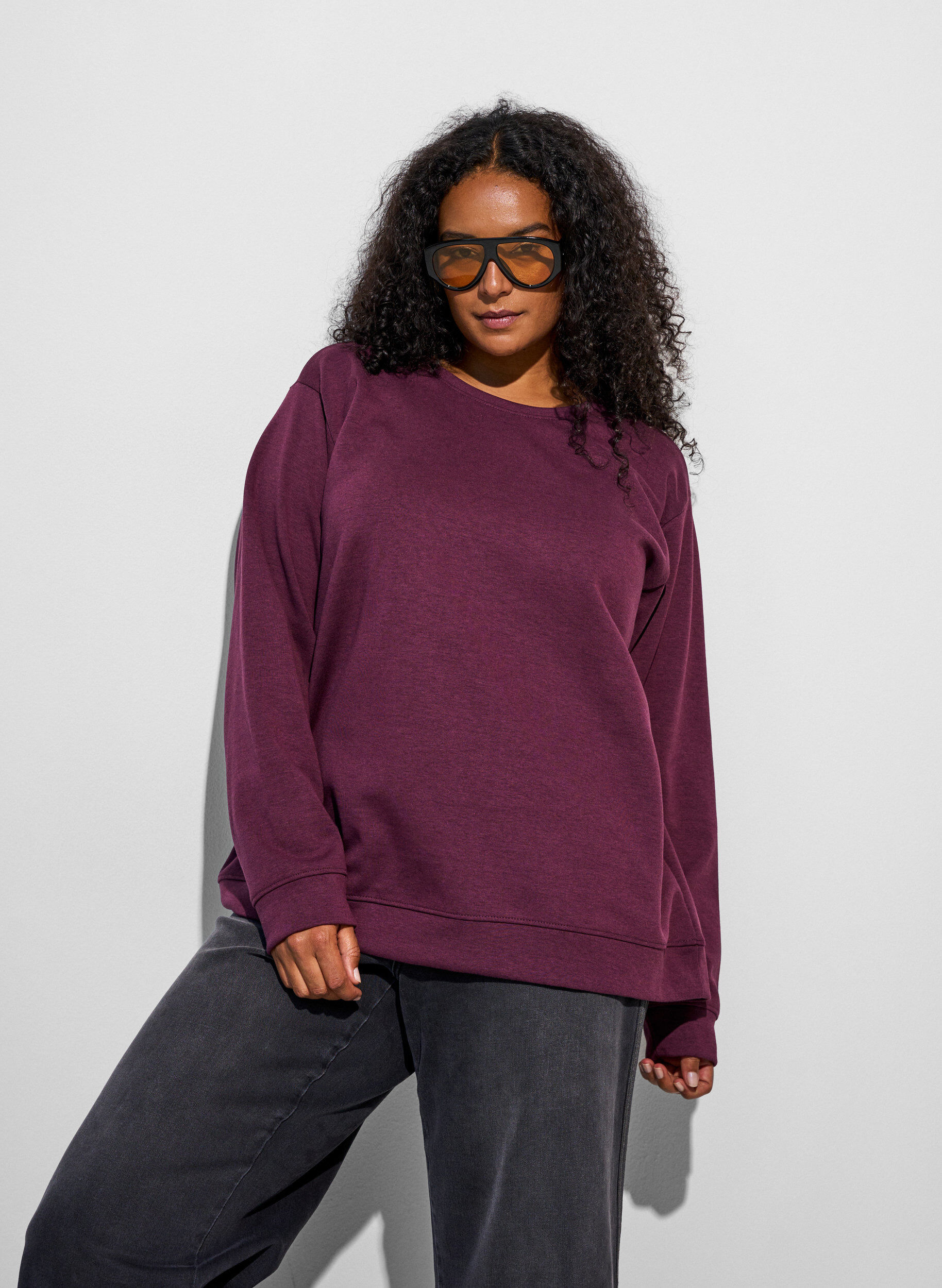 ZizziSweatshirt mit Rundhalsausschnitt, Rot, Model image number 0