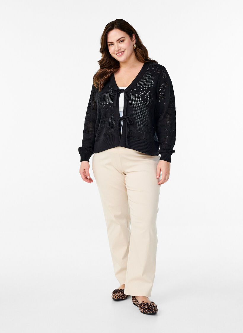 Strickjacke mit Lochmuster und Bindebändern, Black, Model image number 2