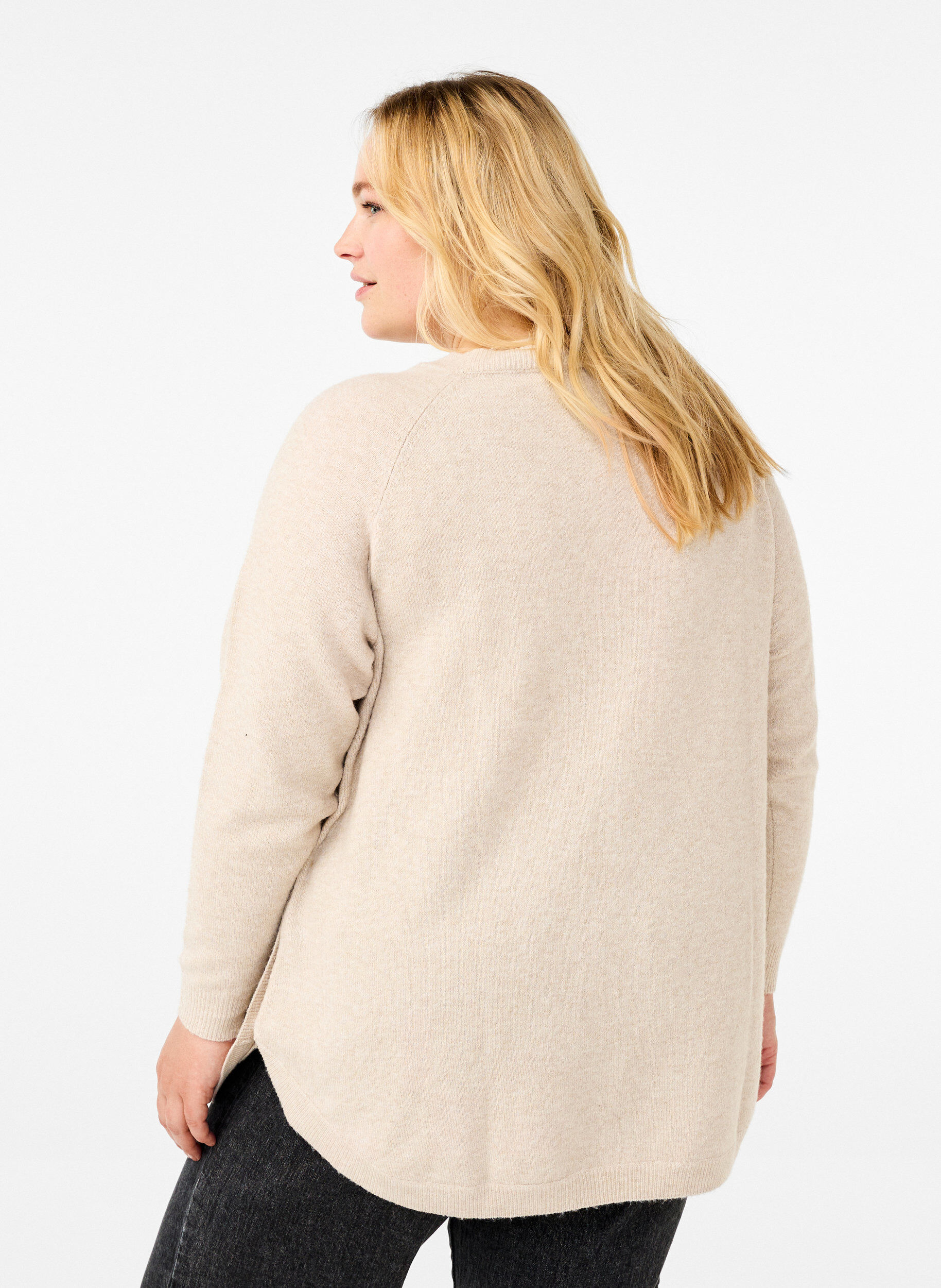 Zizzi Strickbluse mit Perlendetails, Pumice Stone Mel., Model image number 1