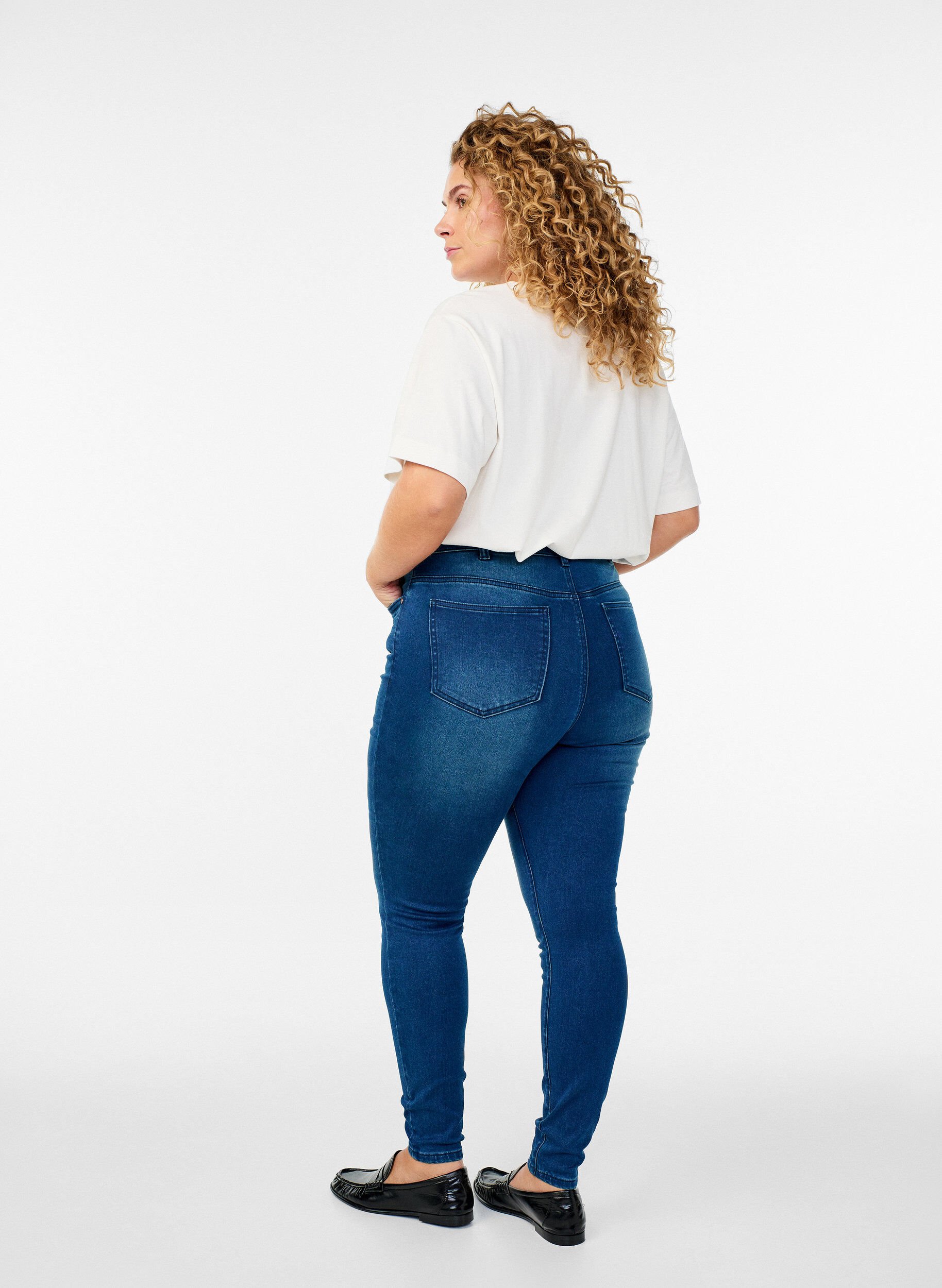 Zizzi Hoch taillierte super Slim Amy Jeans, Blau, Model image number 1
