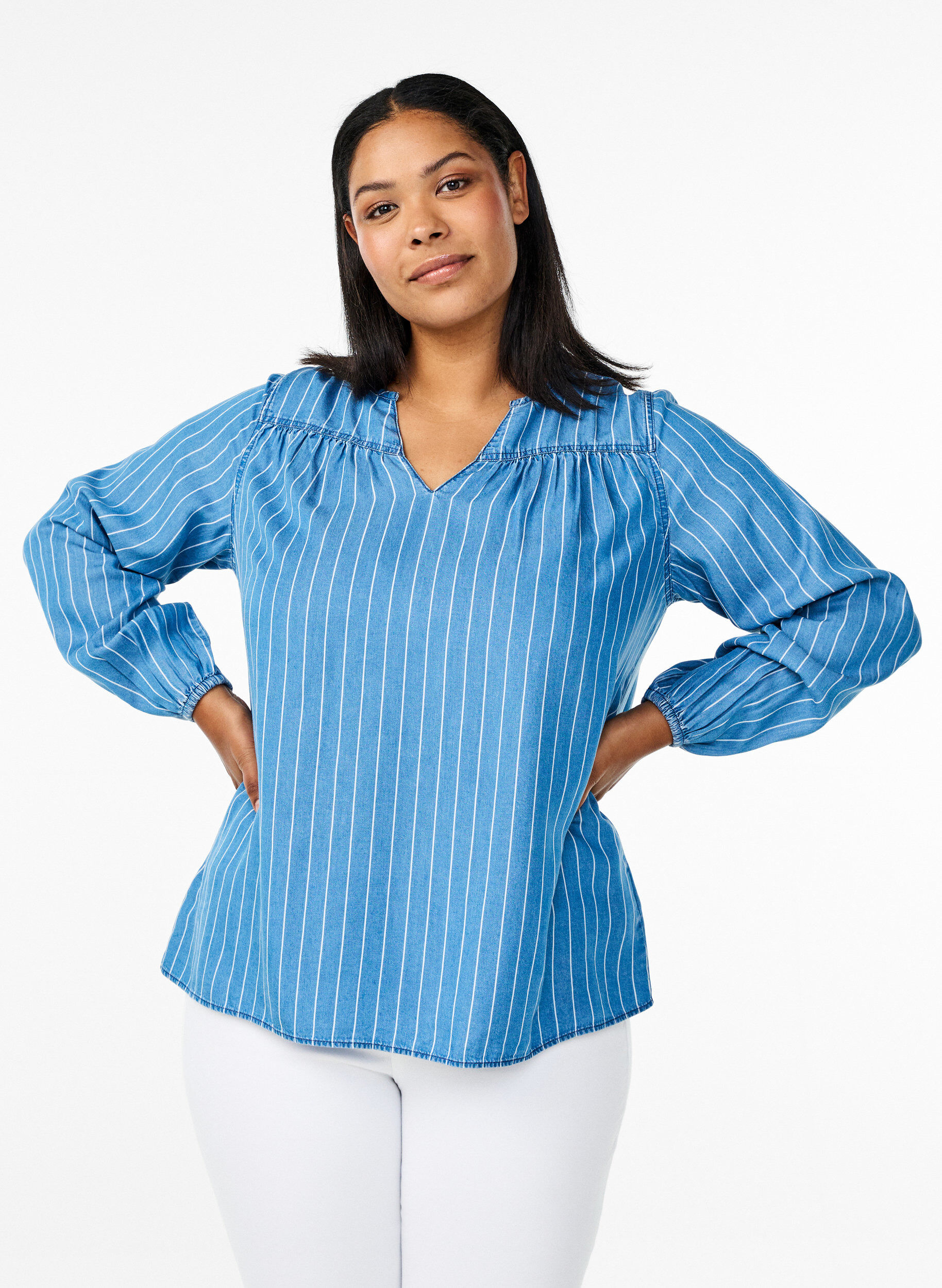 Zizzi Streifebluse aus Denim mit langen &Auml;rmeln, Blau, Model image number 0
