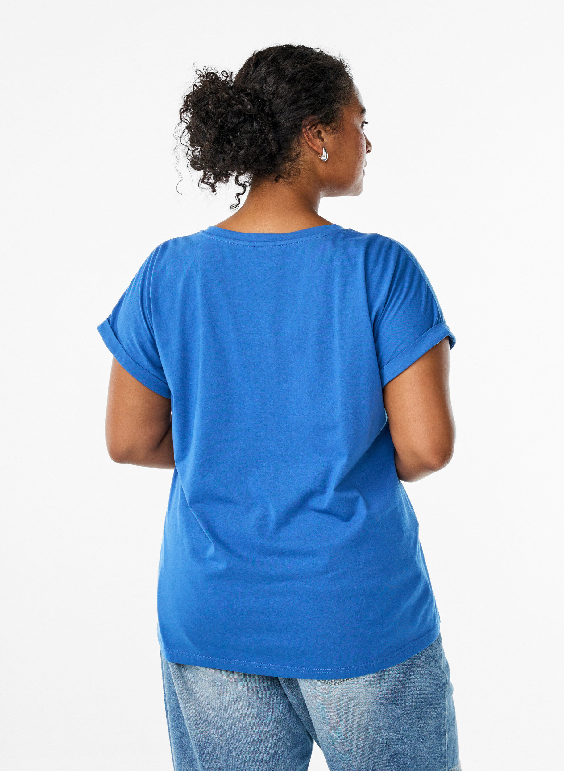 Zizzi Kurz&auml;rmliges T-Shirt aus einer Baumwollmischung, Blau, Model image number 2