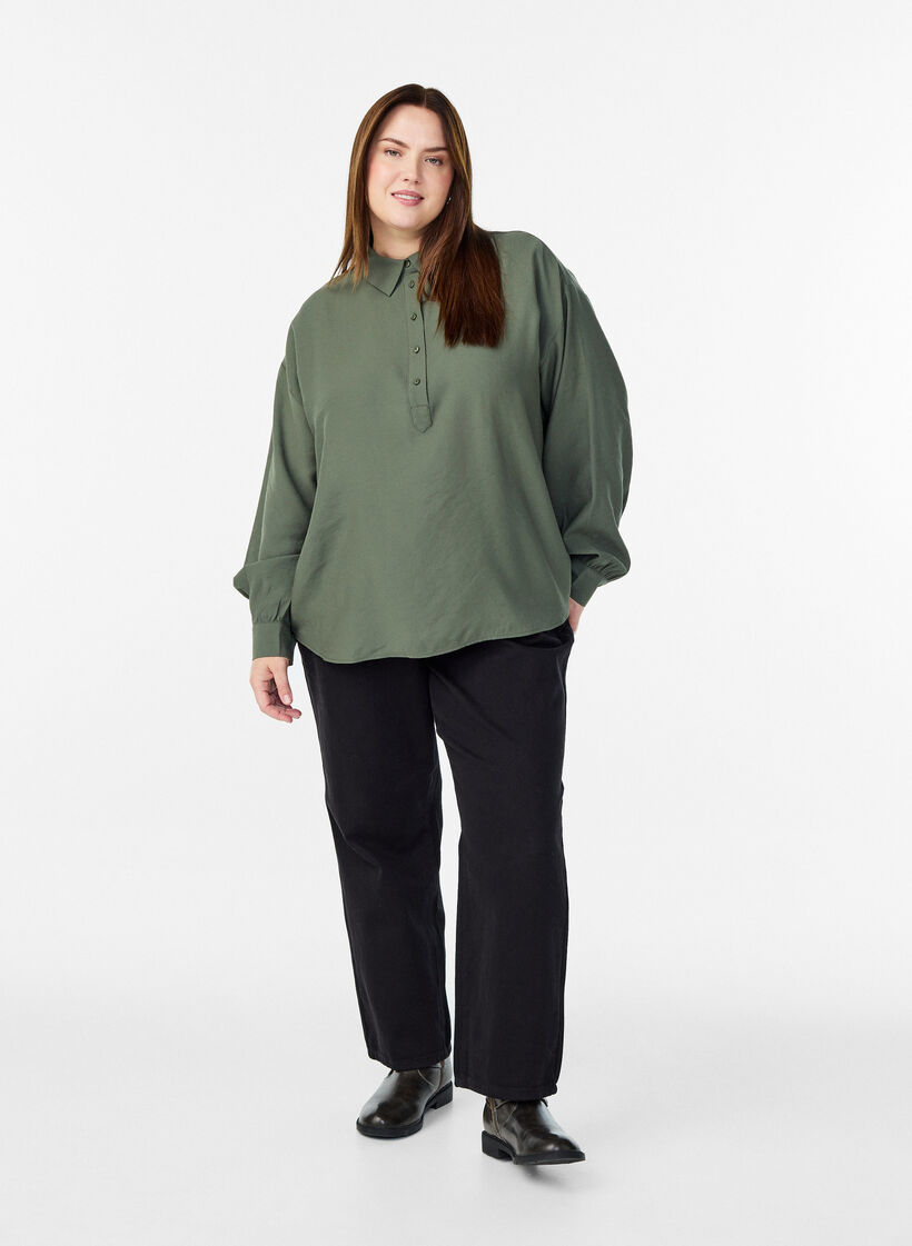 Hemdbluse mit Knopfdetail am Rücken, Grün, Model image number 1
