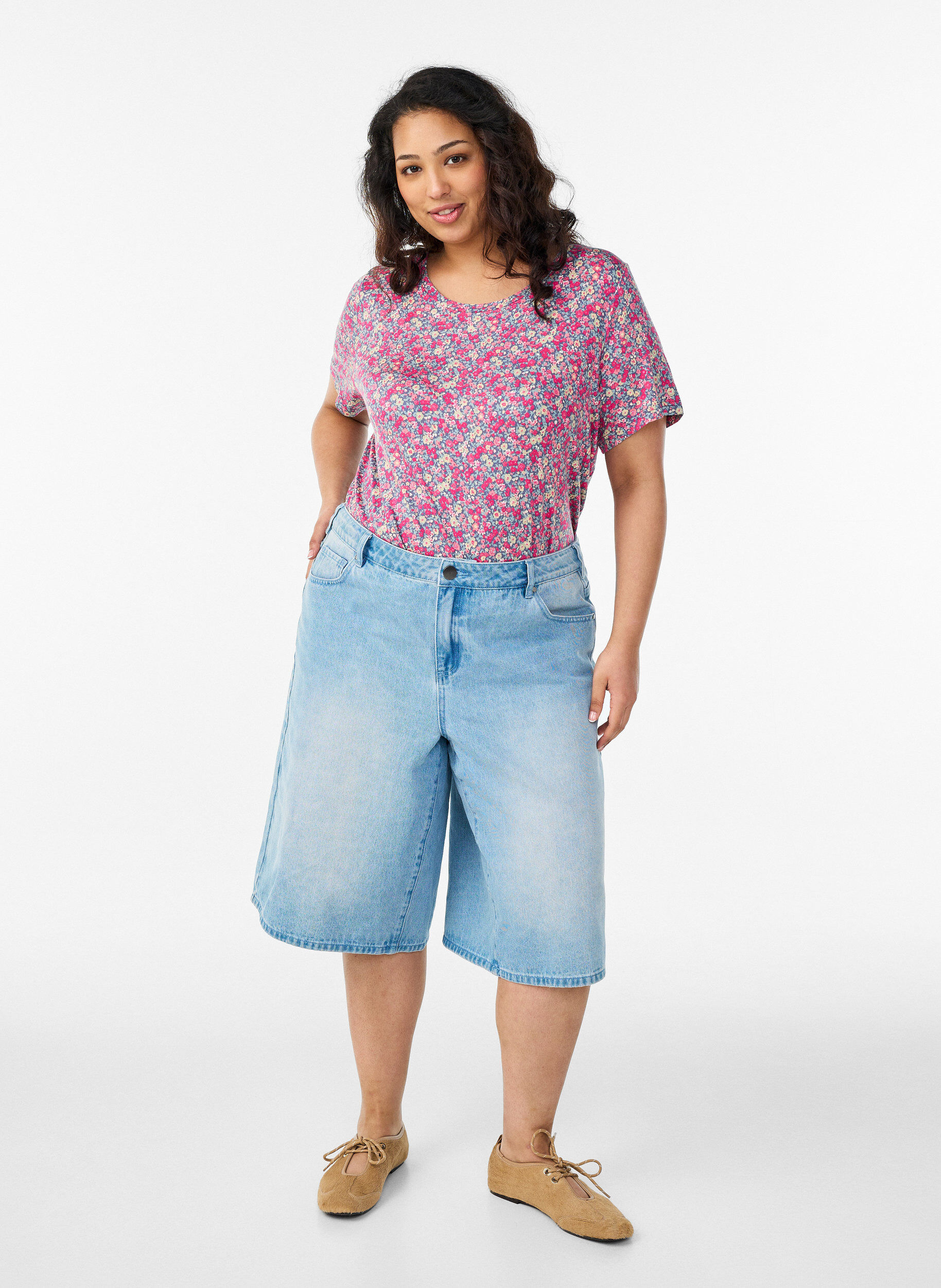 ZizziT-Shirt mit floralem Print, Pink, Model image number 1