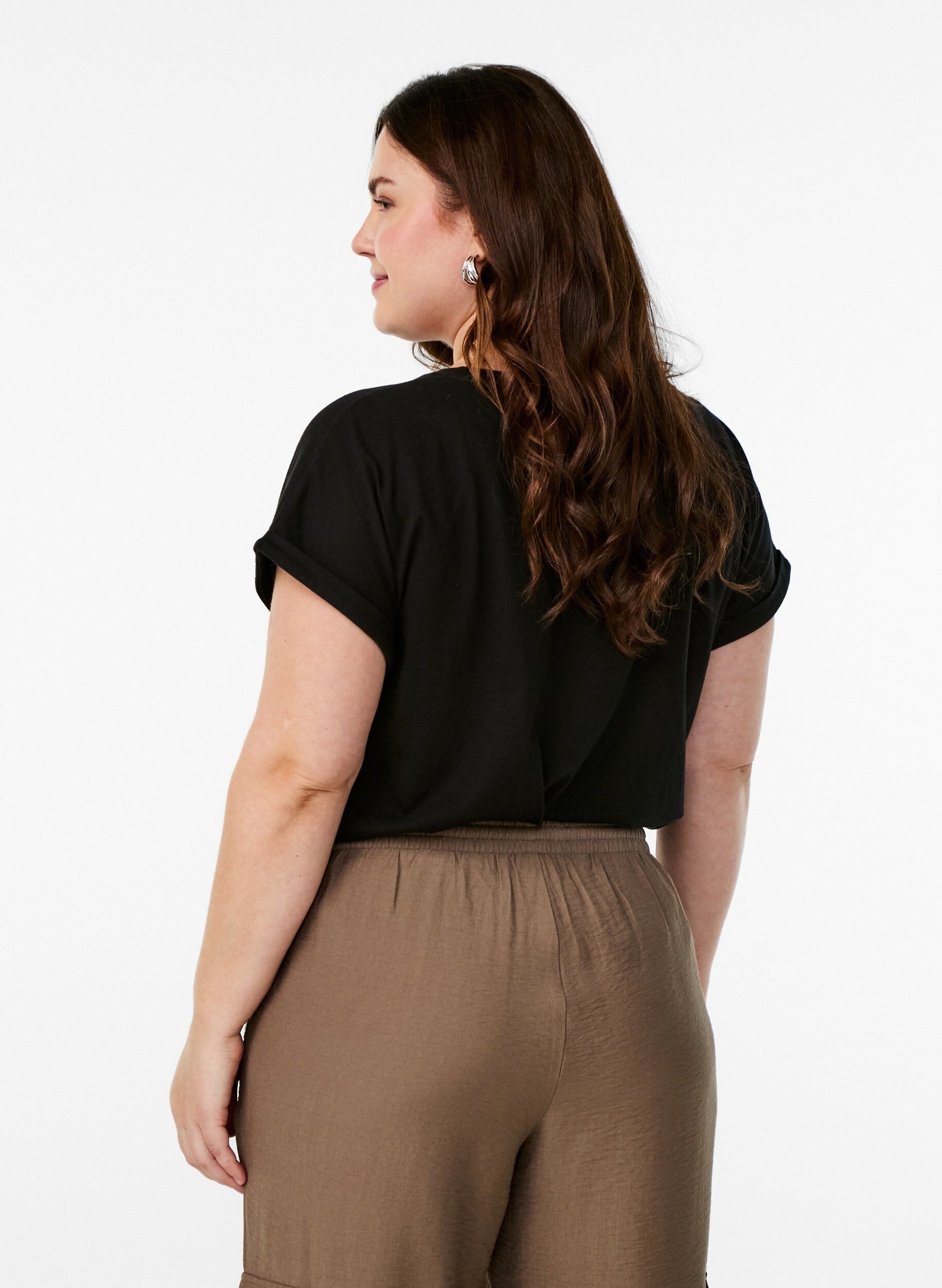 Zizzi Kurz&auml;rmeliges T-Shirt aus Baumwollmischgewebe, Schwarz, Model image number 2