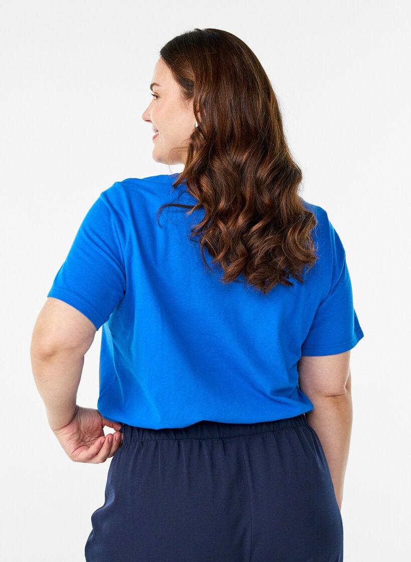 T-Shirt mit Print, Blau, Model image number 2