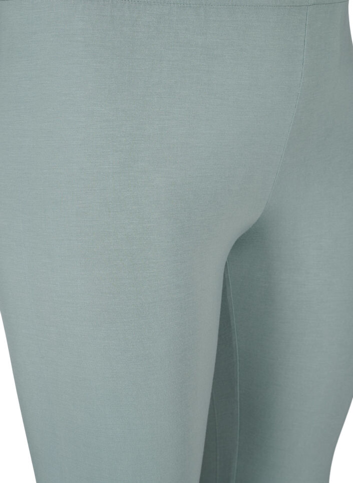 Basic 3/4-Leggings aus Viskose, Grün, Packshot image number 2
