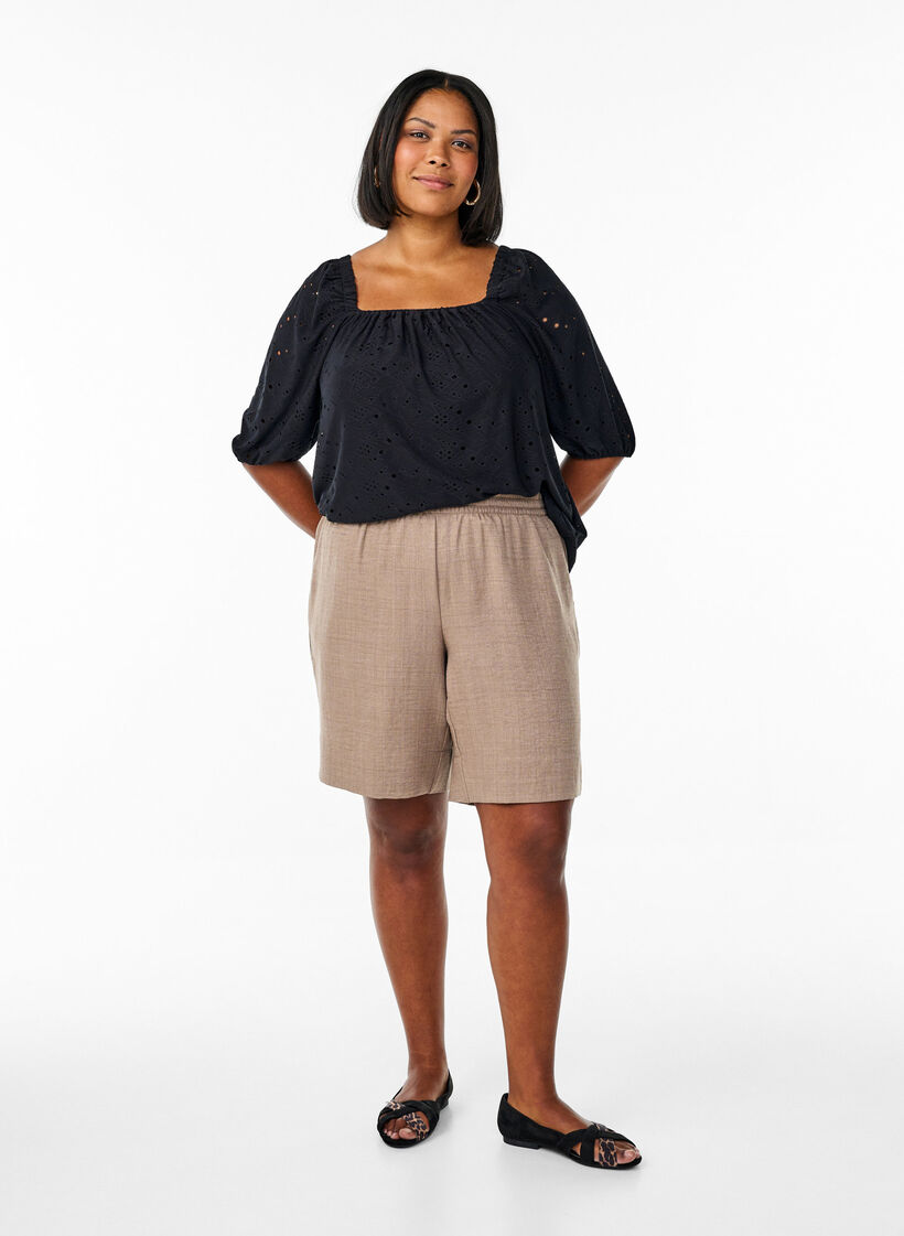 Shorts mit Taschen und hoher Taille, Braun, Model image number 1
